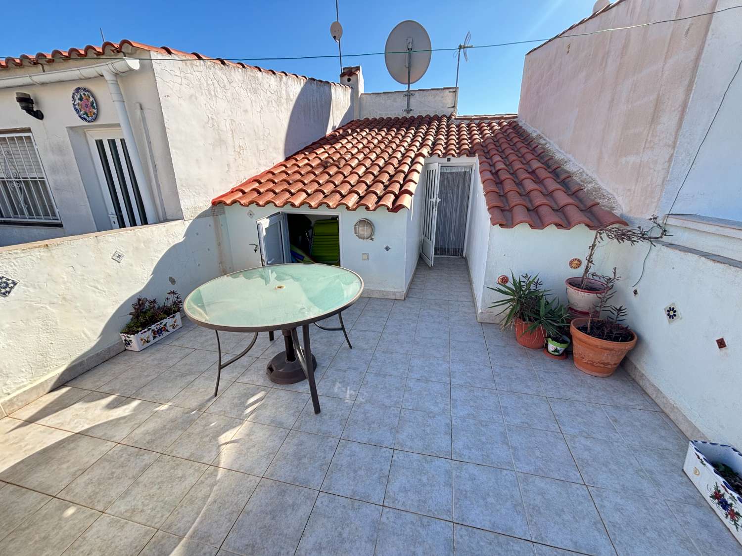 BUNGALOW 2 DORMITORIOS 2 BAÑOS