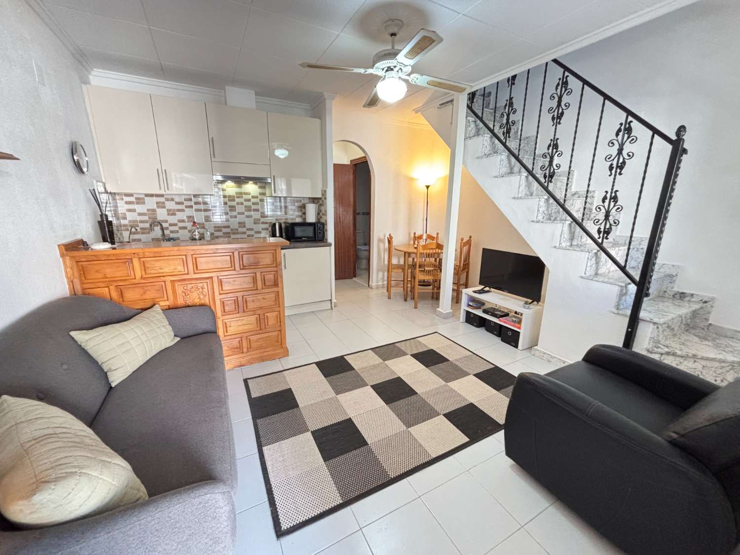 BUNGALOW 2 DORMITORIOS 2 BAÑOS