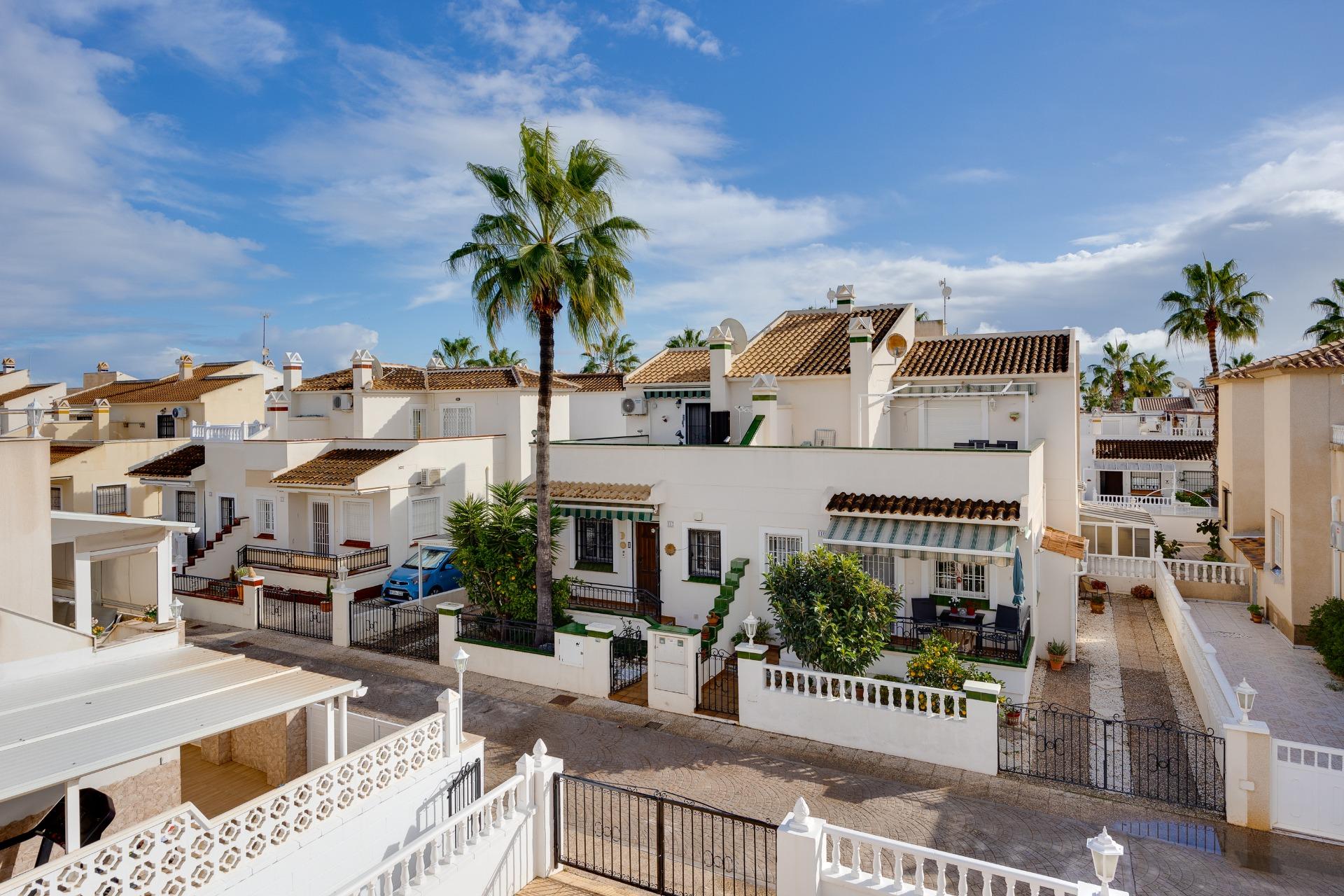 House for sale in Orihuela Costa