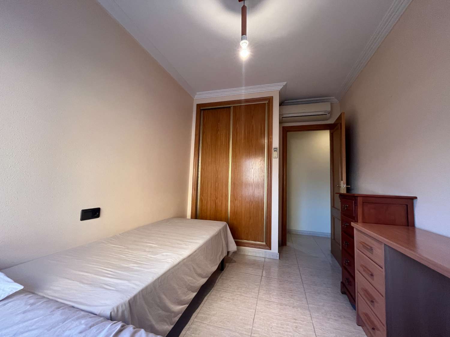 PISO CENTRO PUEBLO 3 DORMITORIOS 2 BAÑOS CERCA DE PLAYA