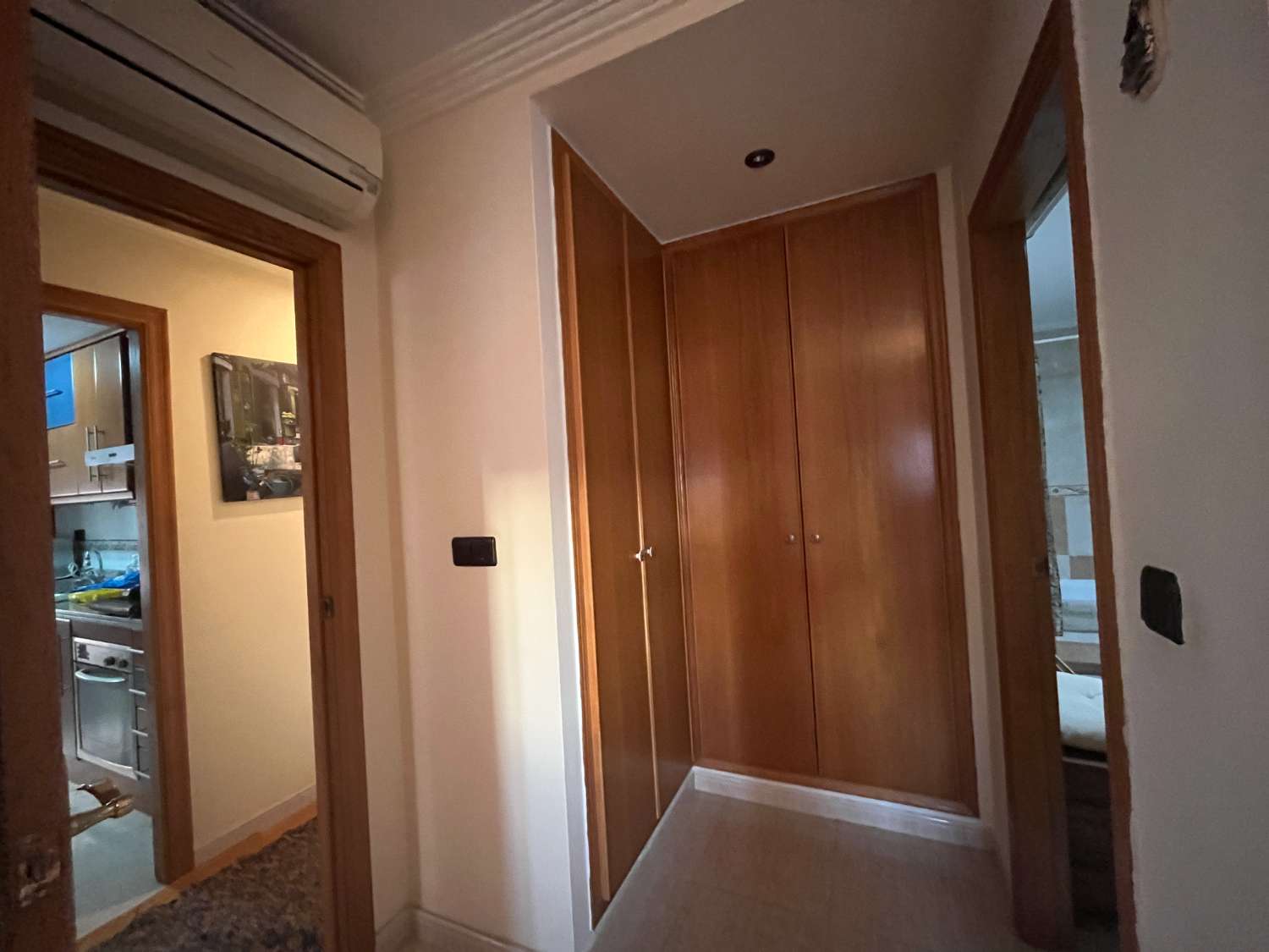 PISO CENTRO PUEBLO 3 DORMITORIOS 2 BAÑOS CERCA DE PLAYA