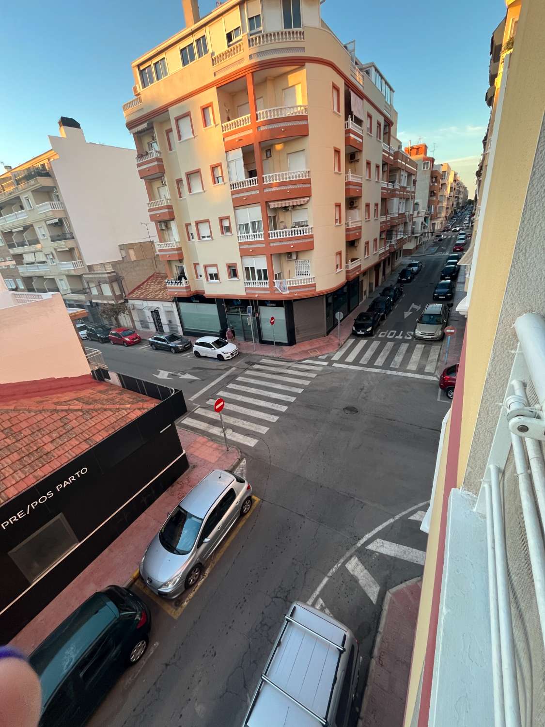 PISO CENTRO PUEBLO 3 DORMITORIOS 2 BAÑOS CERCA DE PLAYA