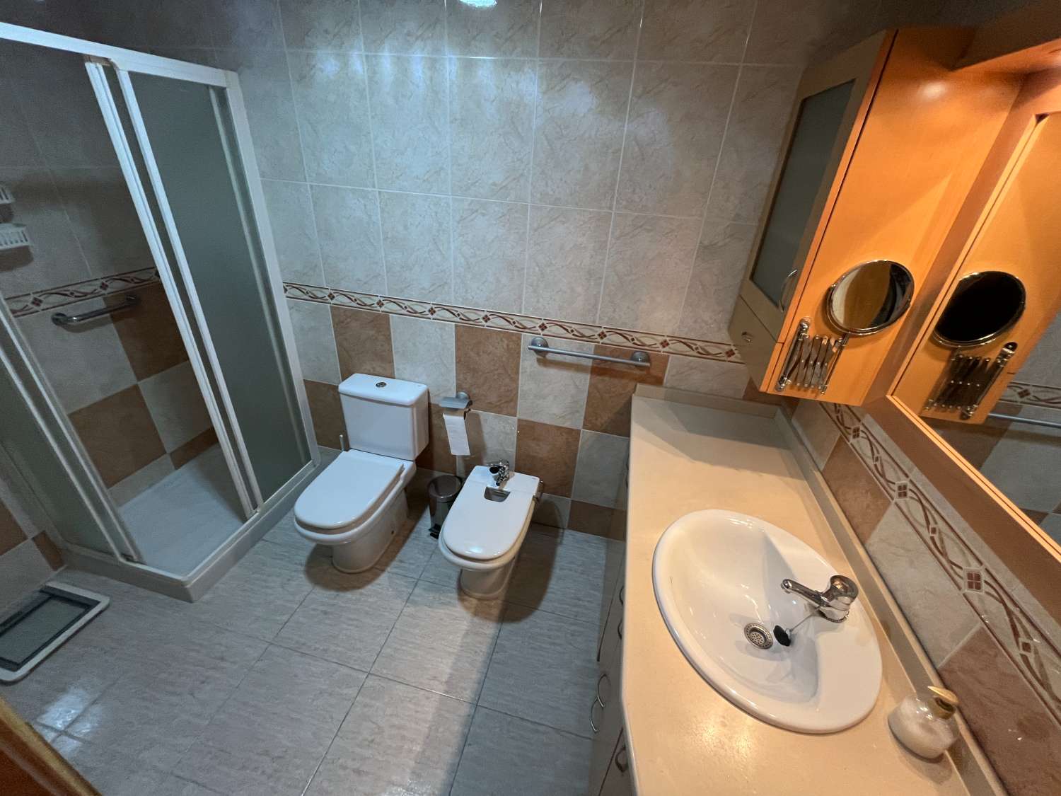 PISO CENTRO PUEBLO 3 DORMITORIOS 2 BAÑOS CERCA DE PLAYA