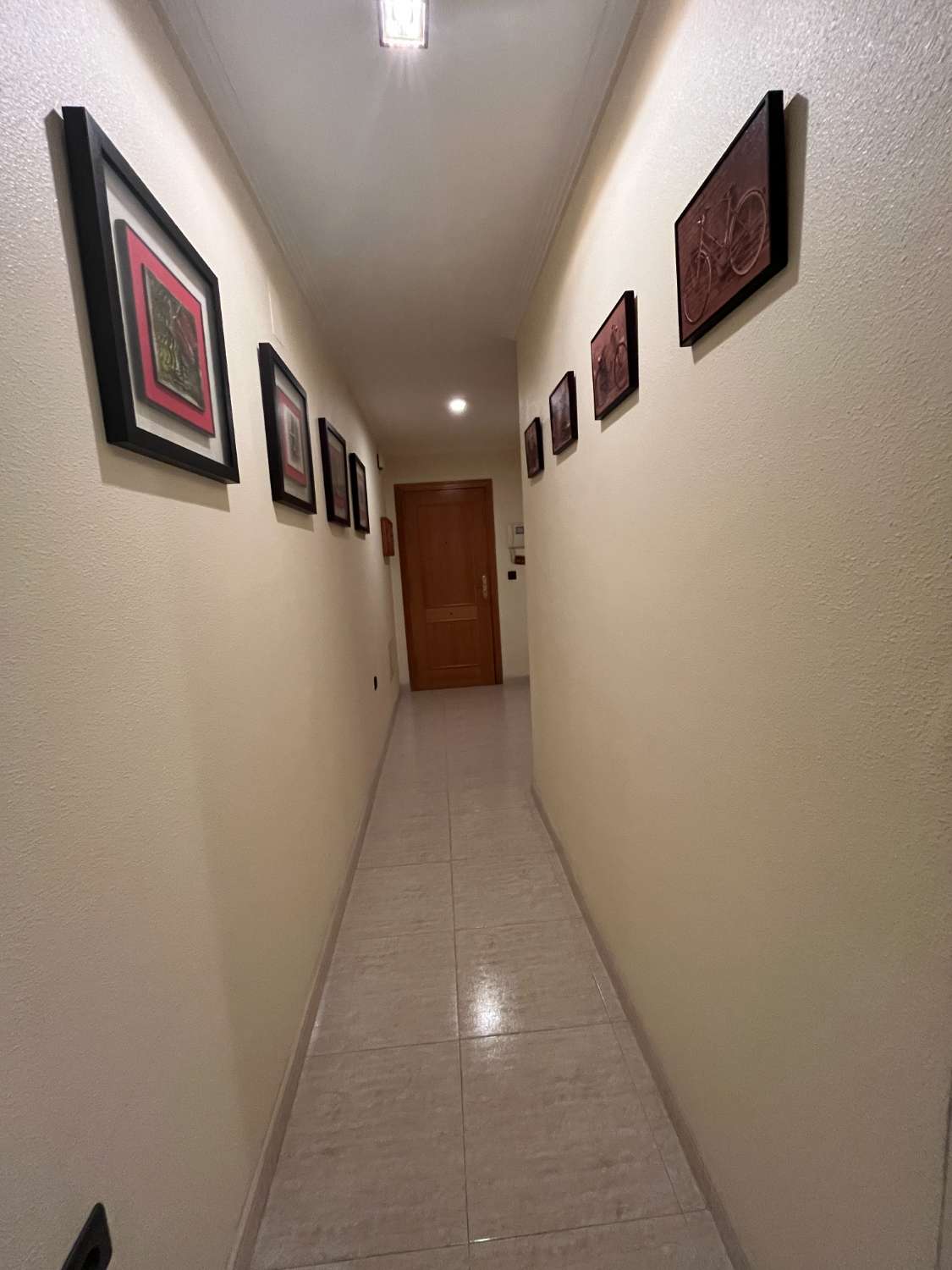 PISO CENTRO PUEBLO 3 DORMITORIOS 2 BAÑOS CERCA DE PLAYA