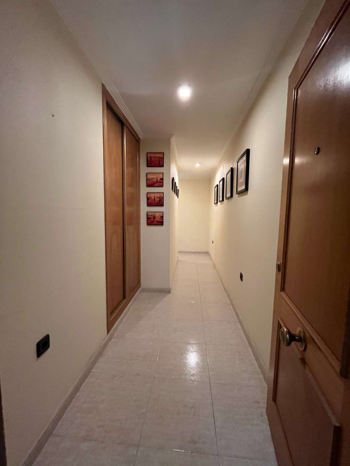 PISO CENTRO PUEBLO 3 DORMITORIOS 2 BAÑOS CERCA DE PLAYA