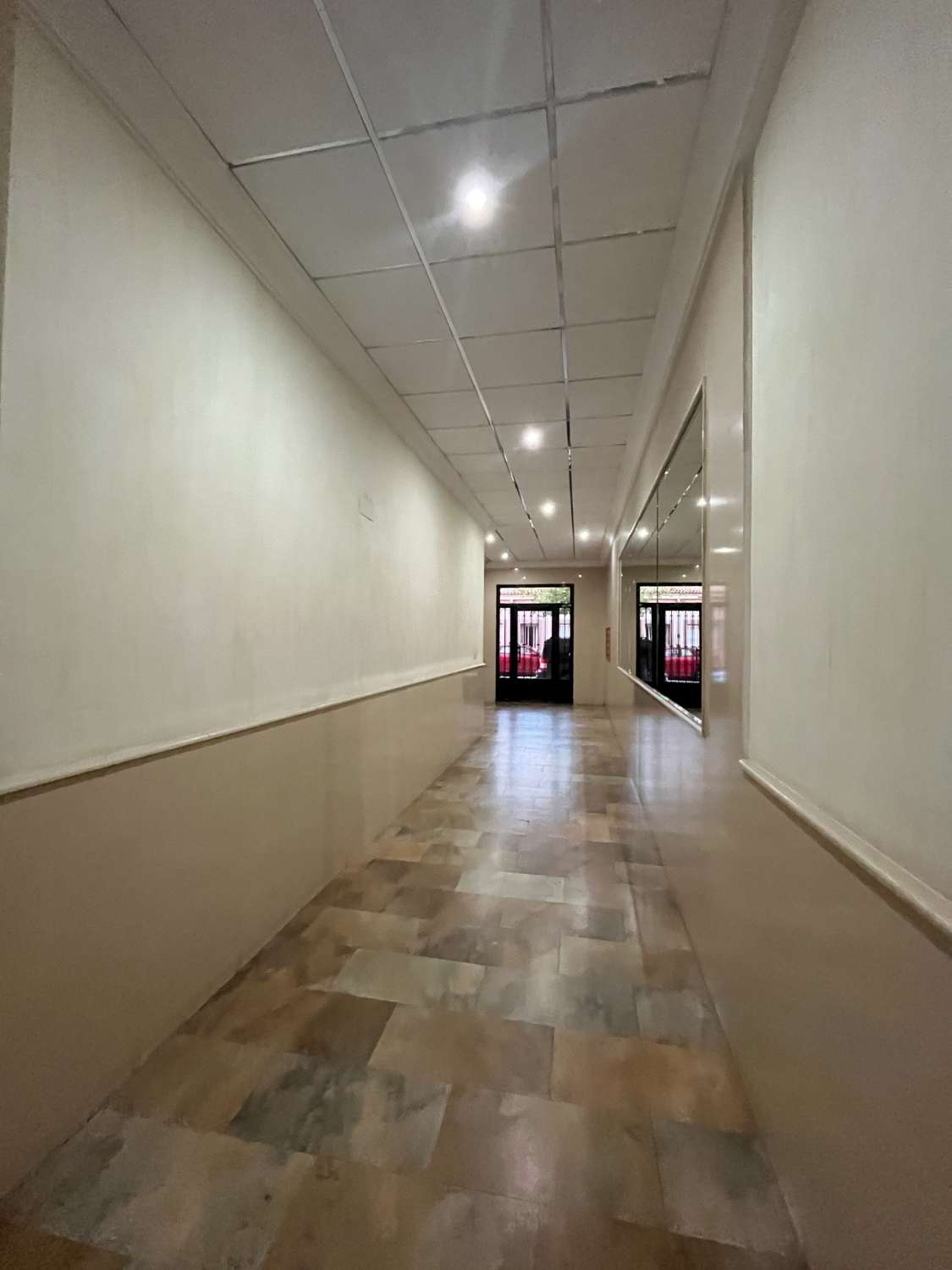 PISO CENTRO PUEBLO 3 DORMITORIOS 2 BAÑOS CERCA DE PLAYA