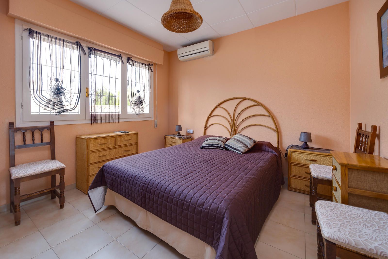 Chalet for sale in Orihuela Costa