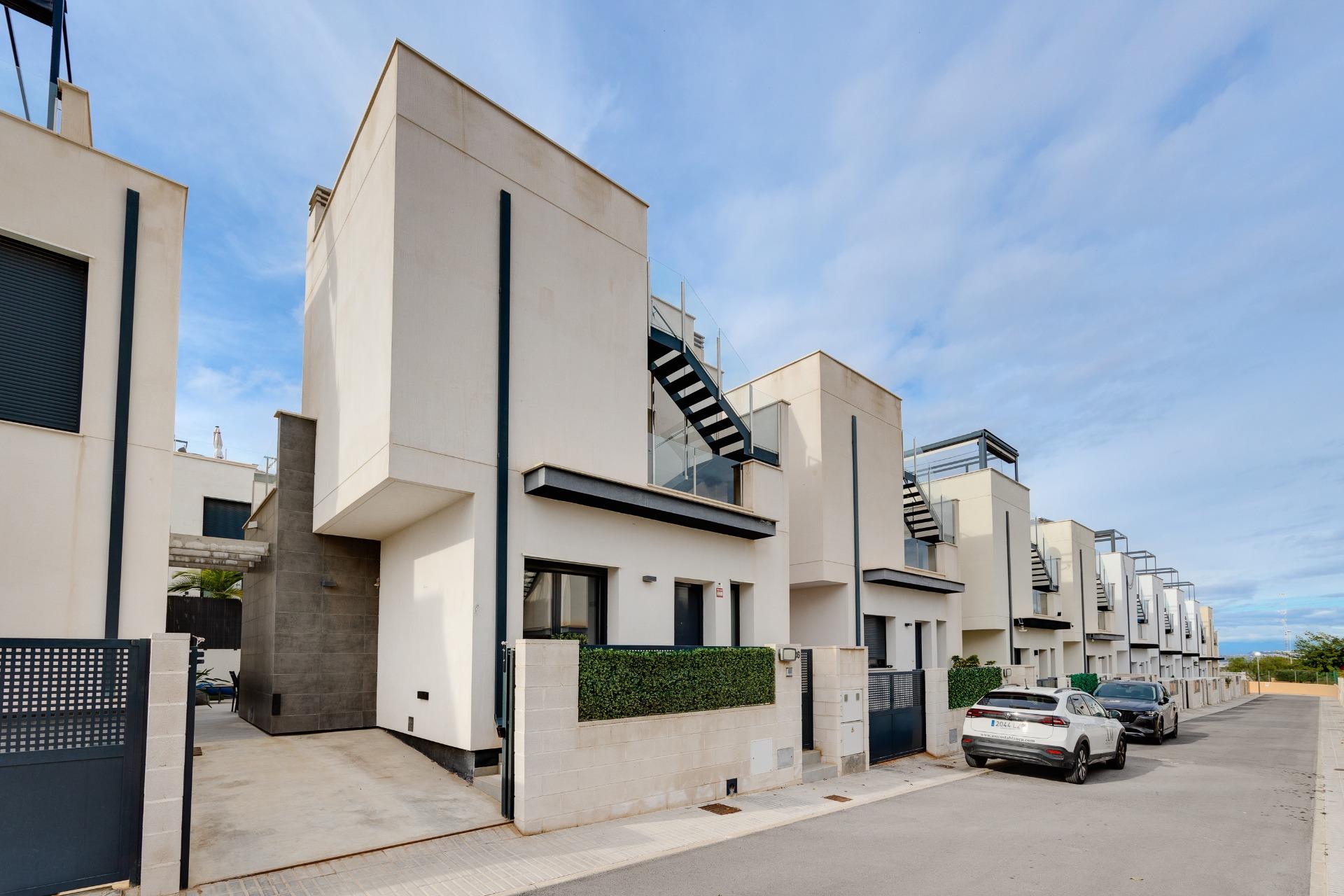 Villa zum verkauf in Orihuela Costa