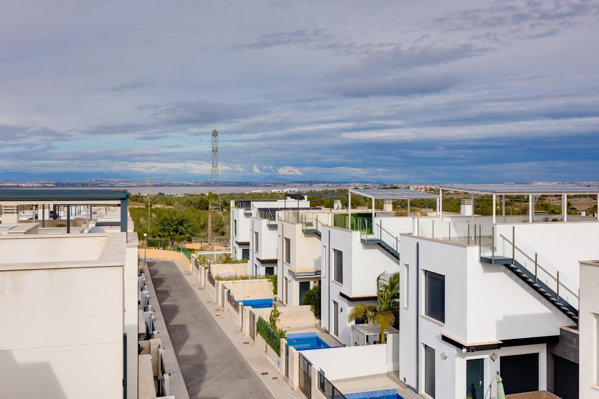 Villa zum verkauf in Orihuela Costa