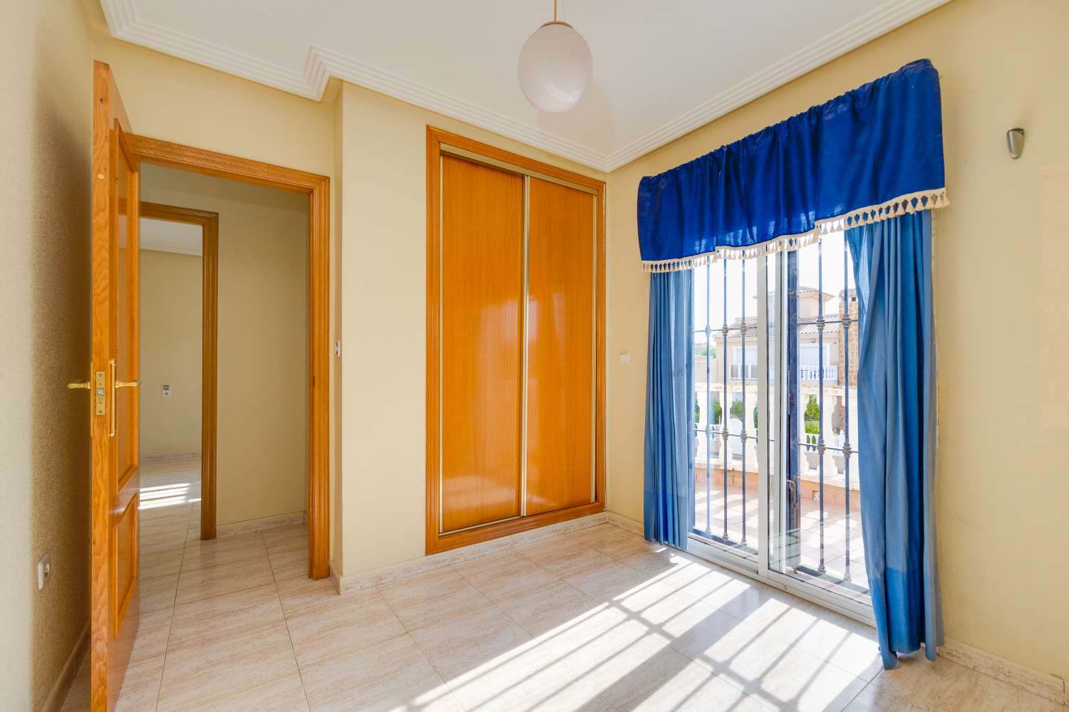 Appartement indépendant 4 chambres et 2 salles de bains avec piscine à Aguas Nuevas, Torrevieja