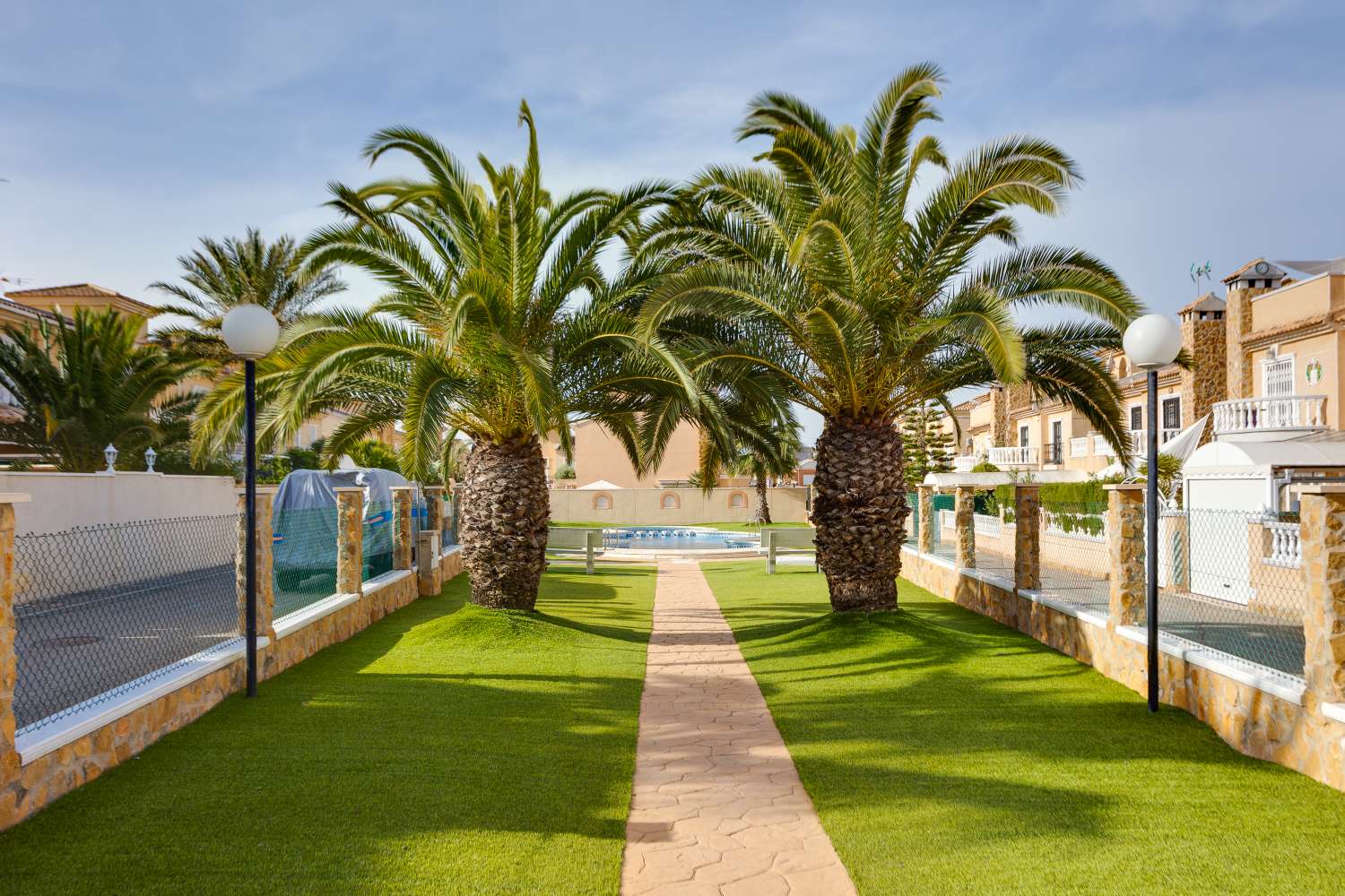 Appartement indépendant 4 chambres et 2 salles de bains avec piscine à Aguas Nuevas, Torrevieja