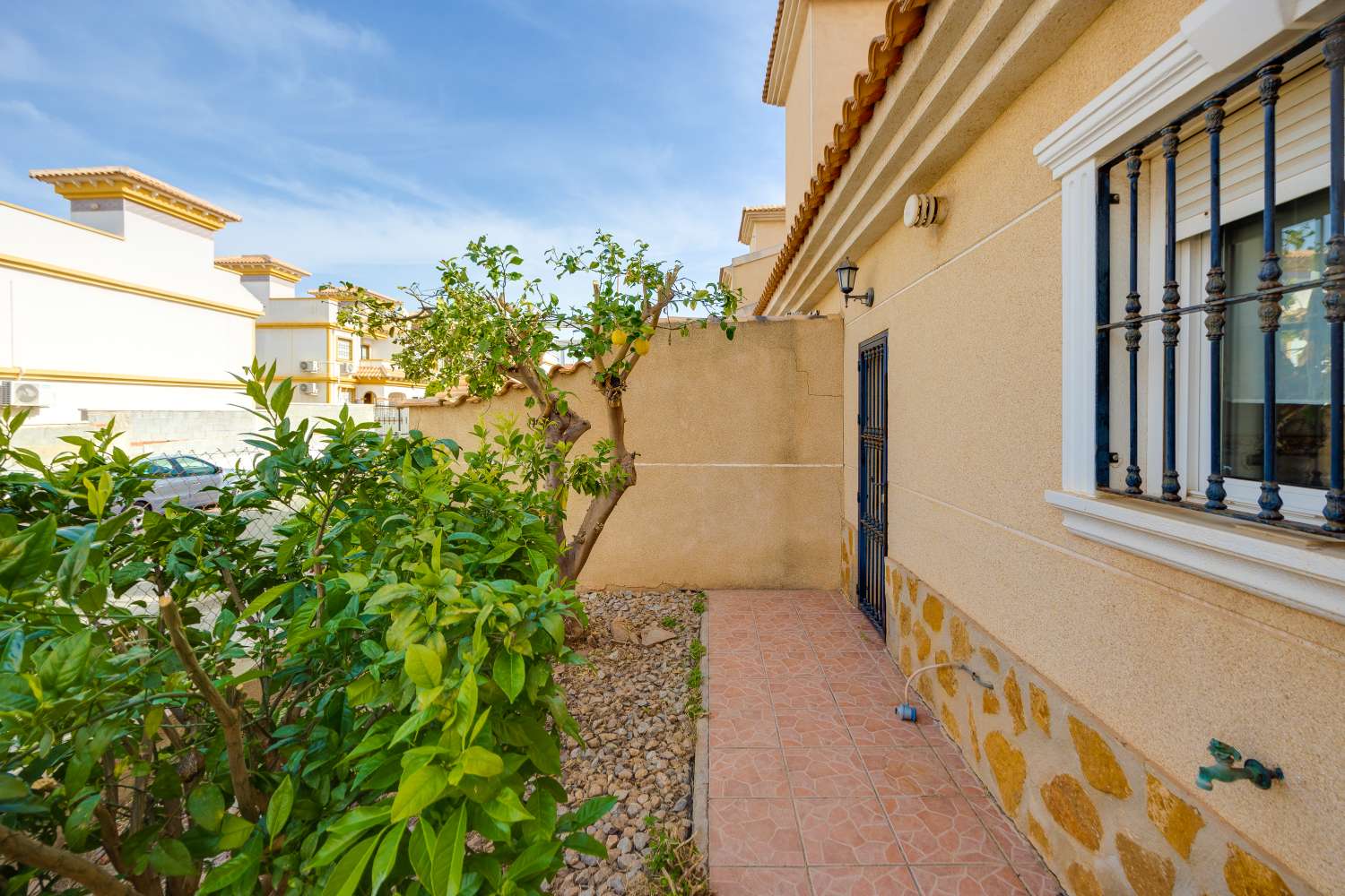 Appartement indépendant 4 chambres et 2 salles de bains avec piscine à Aguas Nuevas, Torrevieja