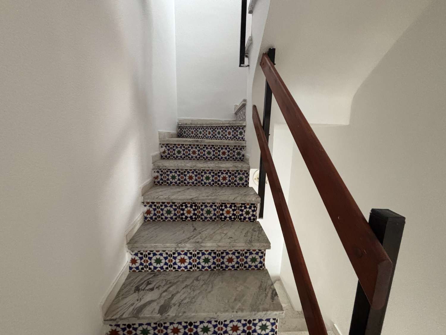 TILLFÄLLE!! HÖRNDUPLEX FÖR RENOVERING I TORREVIEJA!