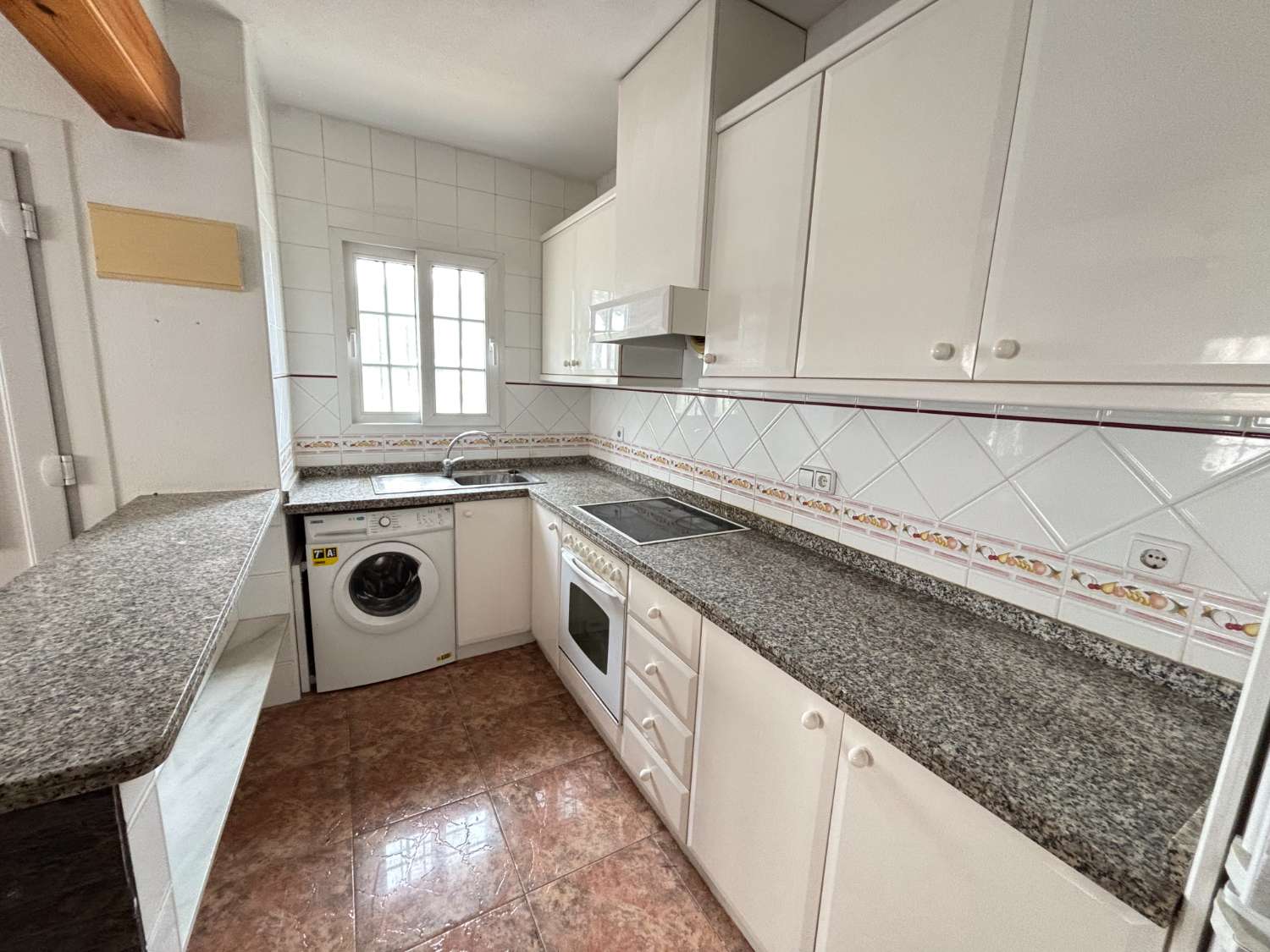 Duplex i Los Dolses med stor potential och utmärkt läge, 3 sovrum, 2 badrum