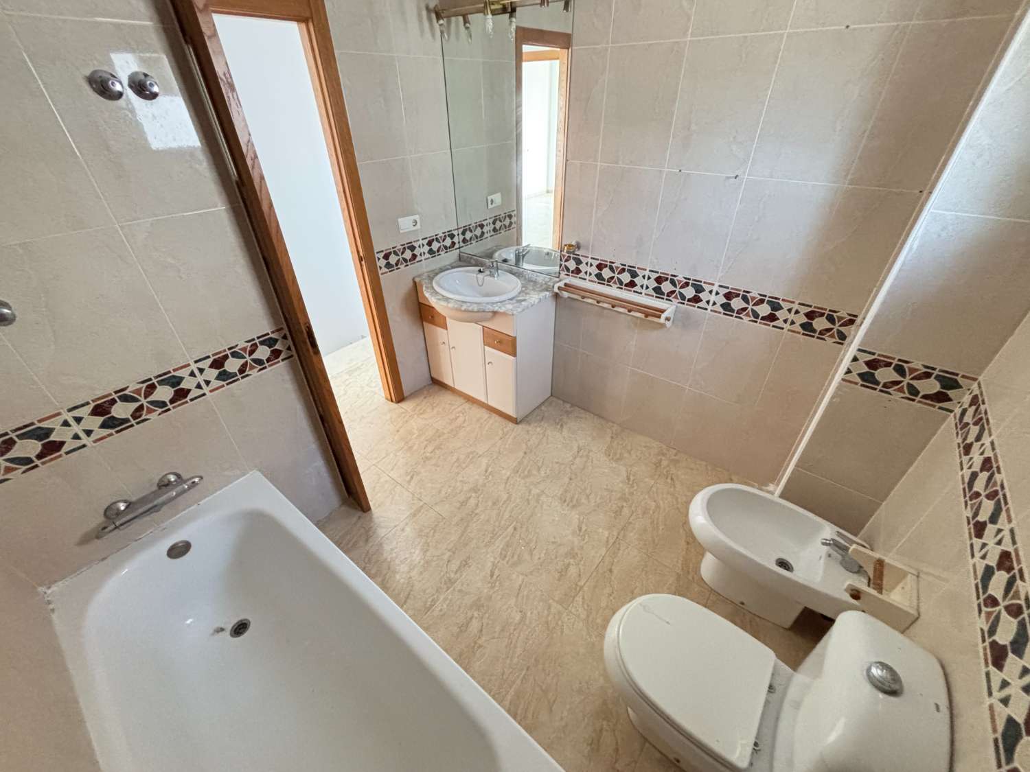 CAMPOAMOR 的专属复式住宅，拥有绝美的景观