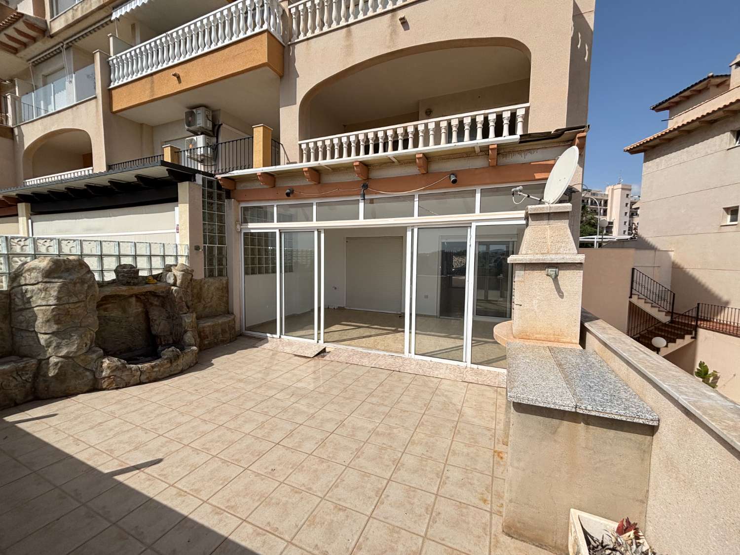 CAMPOAMOR 的专属复式住宅，拥有绝美的景观