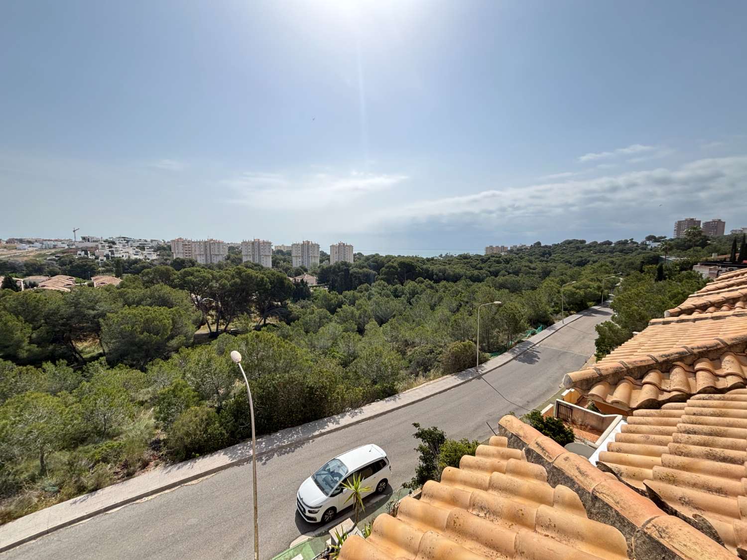 CAMPOAMOR 的专属复式住宅，拥有绝美的景观