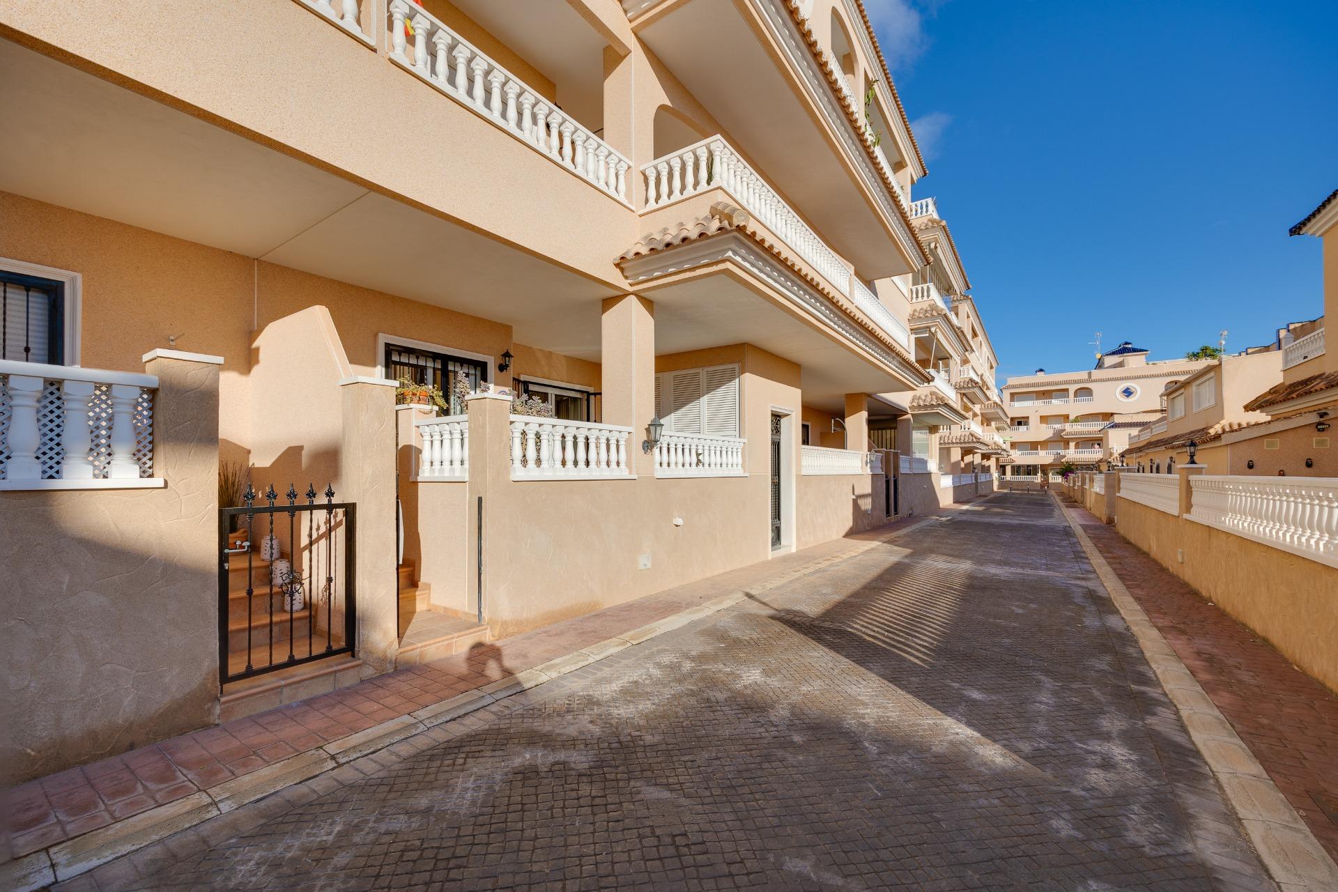 Bungalow, 1 våning till salu i Orihuela Costa