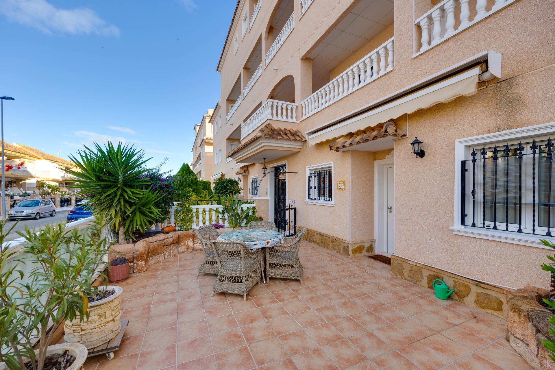 Bungalow, 1 våning till salu i Orihuela Costa