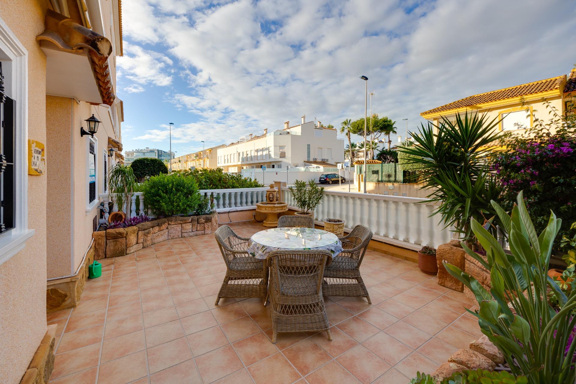 Bungalow, 1 våning till salu i Orihuela Costa