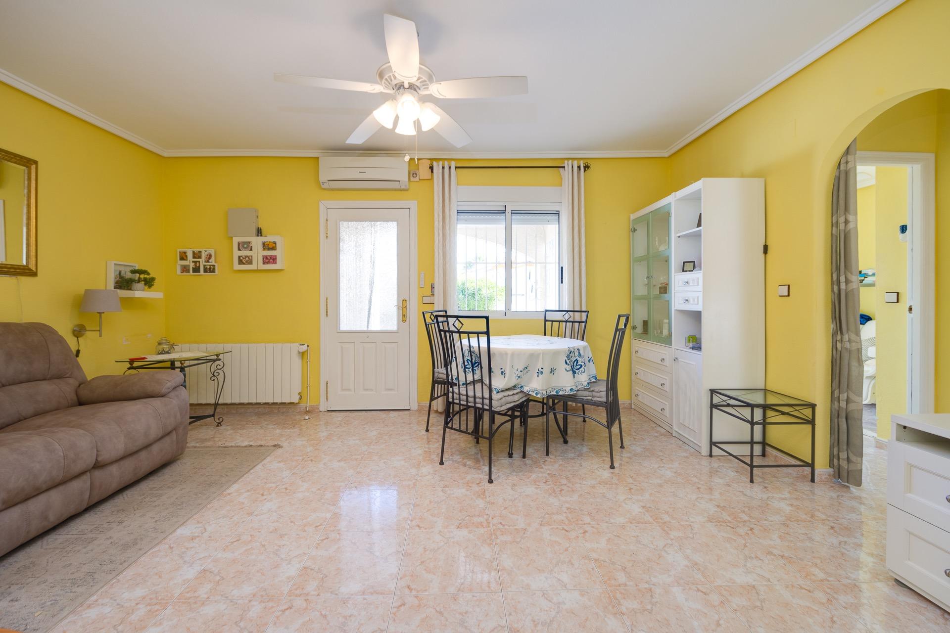 Hus till salu i Orihuela Costa