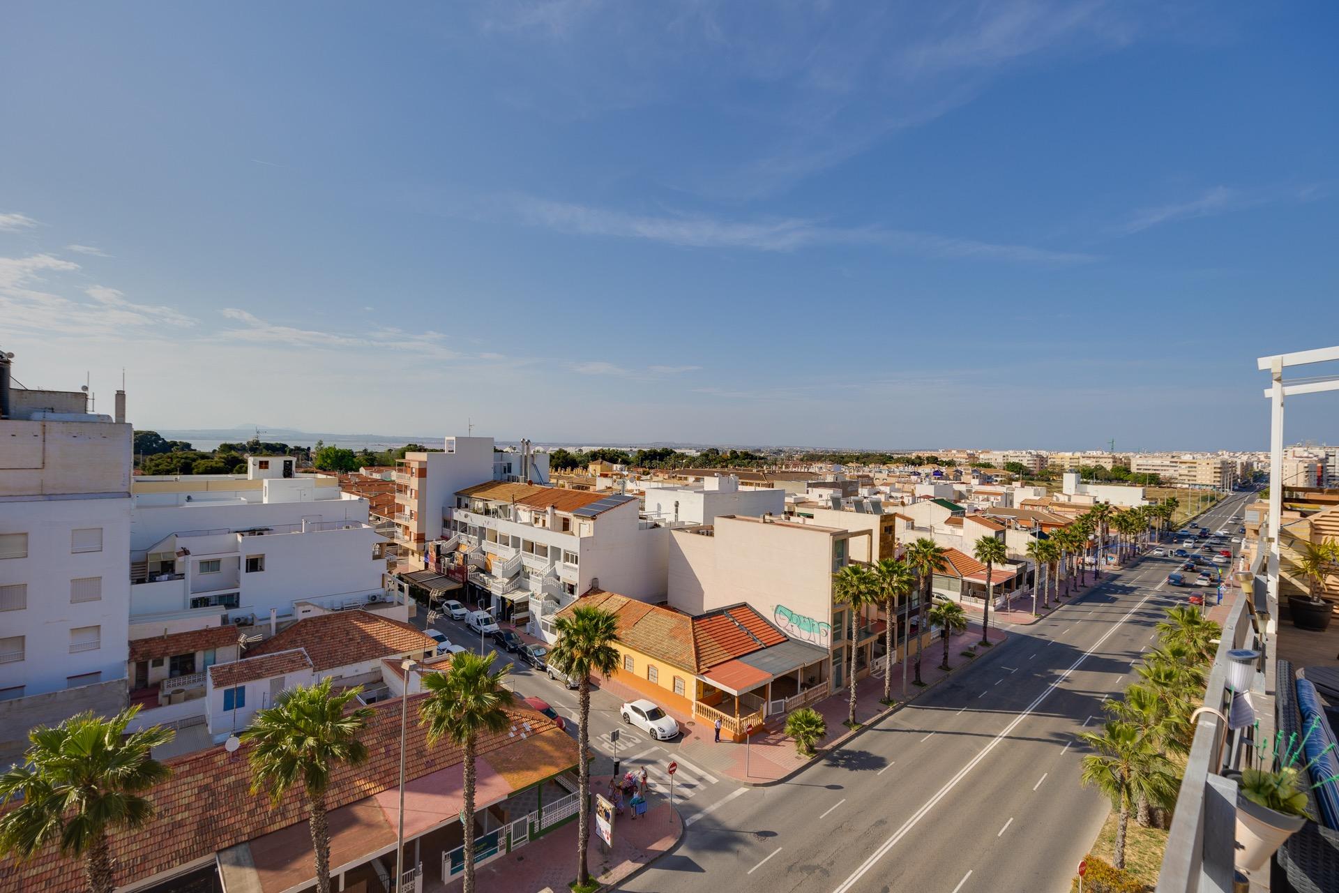 Takvåning till salu i Torrevieja