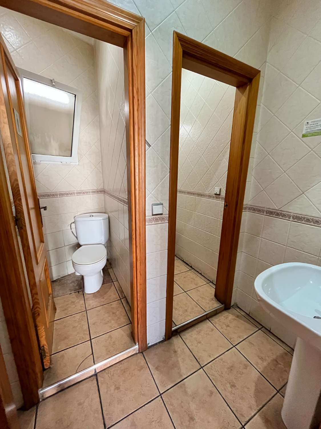 DOBŘE FUNGUJÍCÍ JÍDELNA