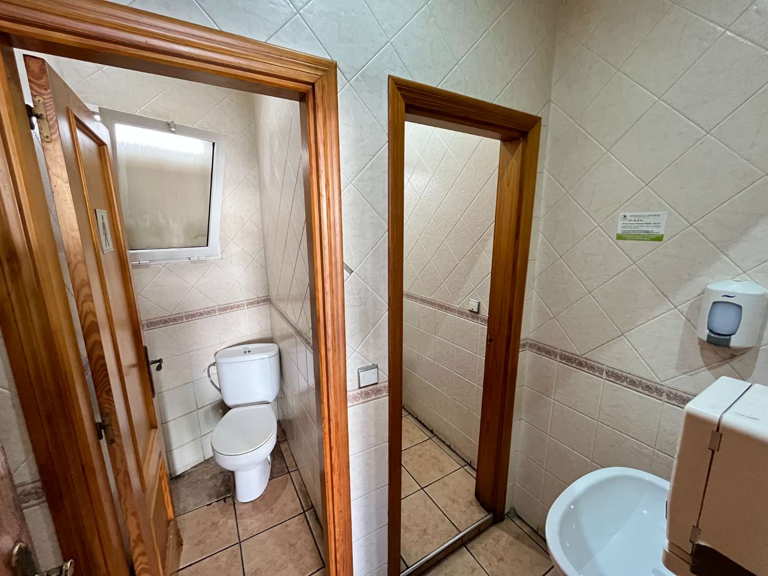 DOBŘE FUNGUJÍCÍ JÍDELNA
