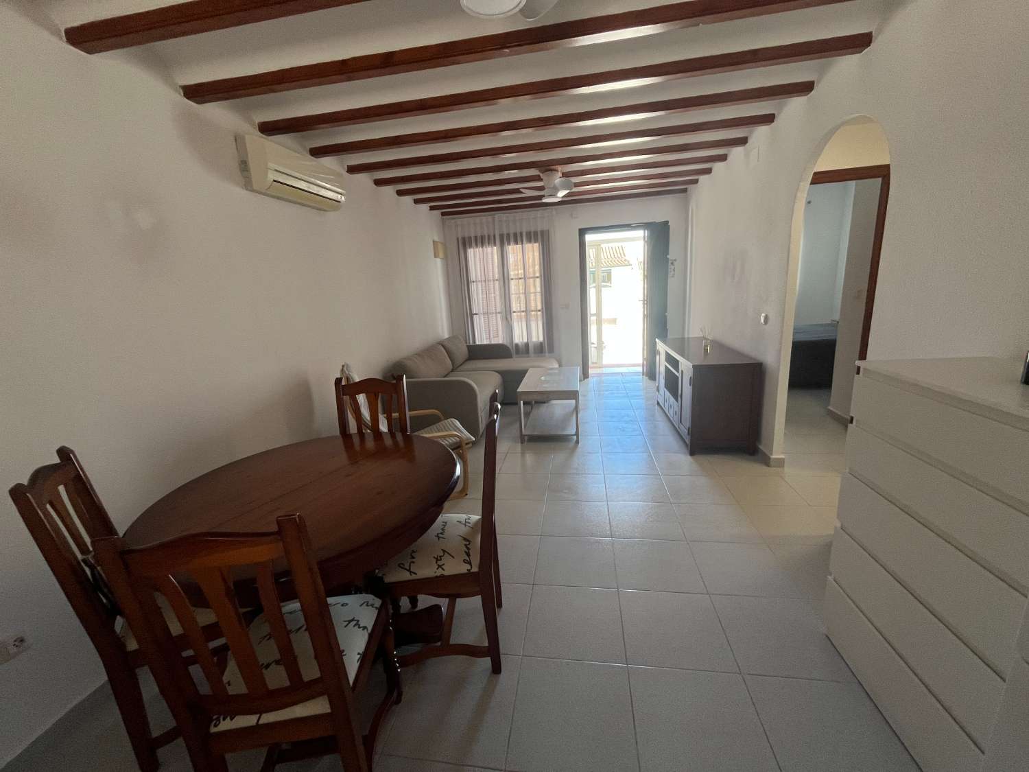 2 DORMITORIOS, JARDIN 50 M2 ORIENTACION SUR