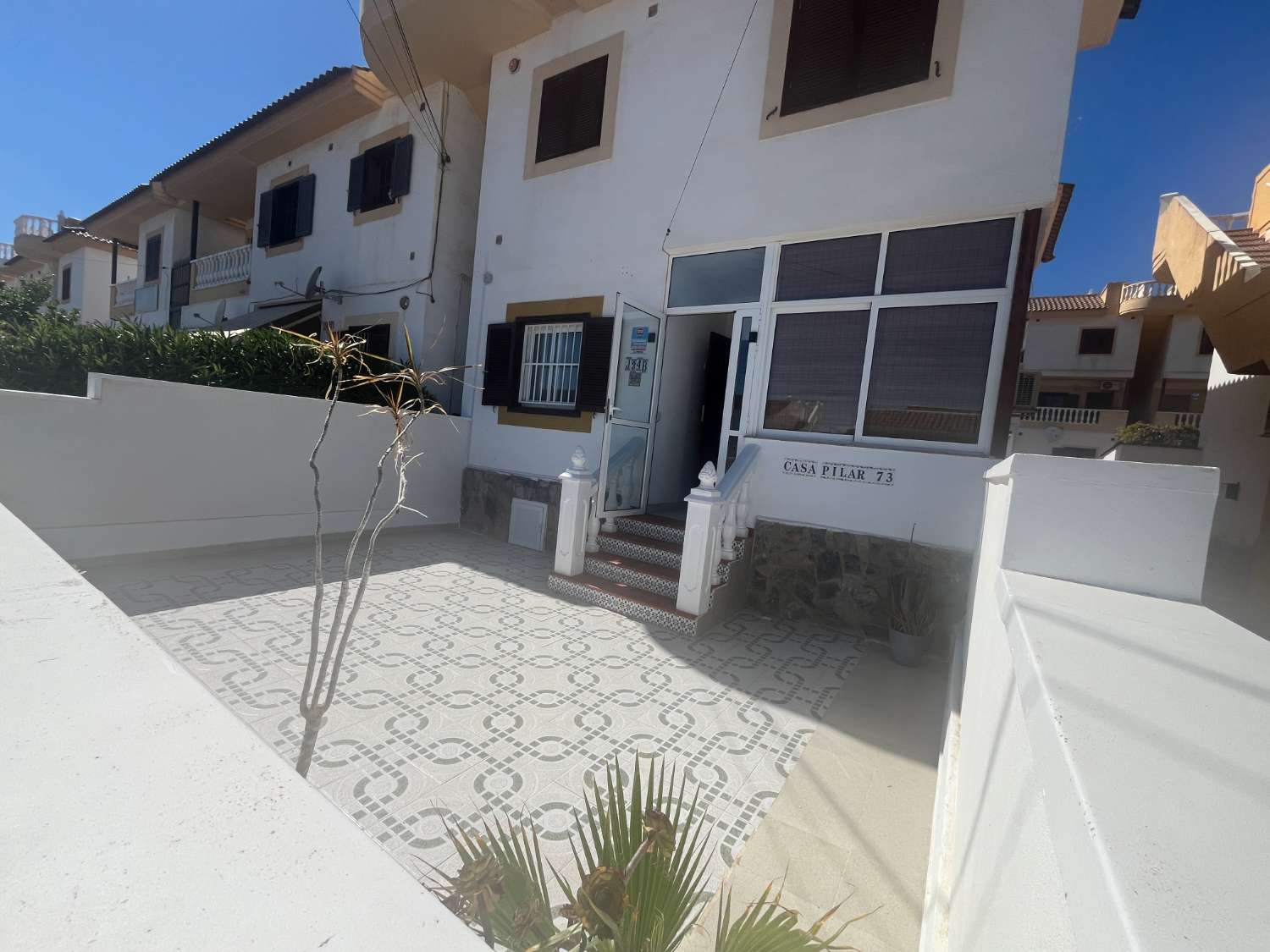 2 DORMITORIOS, JARDIN 50 M2 ORIENTACION SUR