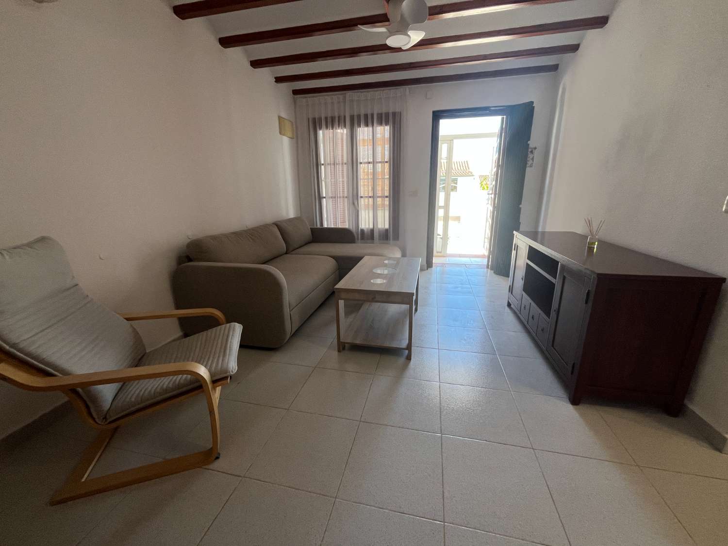 2 DORMITORIOS, JARDIN 50 M2 ORIENTACION SUR