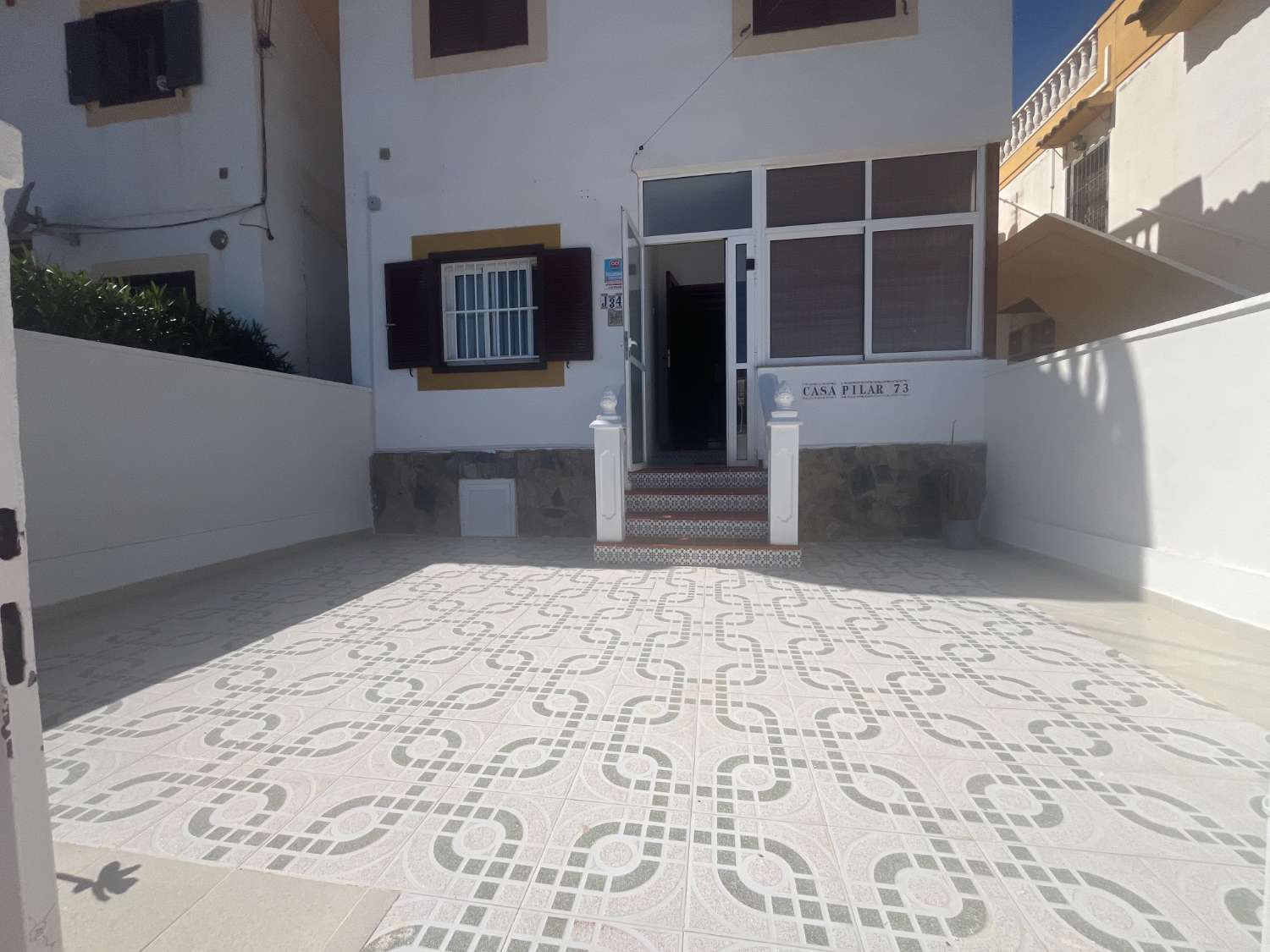 2 DORMITORIOS, JARDIN 50 M2 ORIENTACION SUR