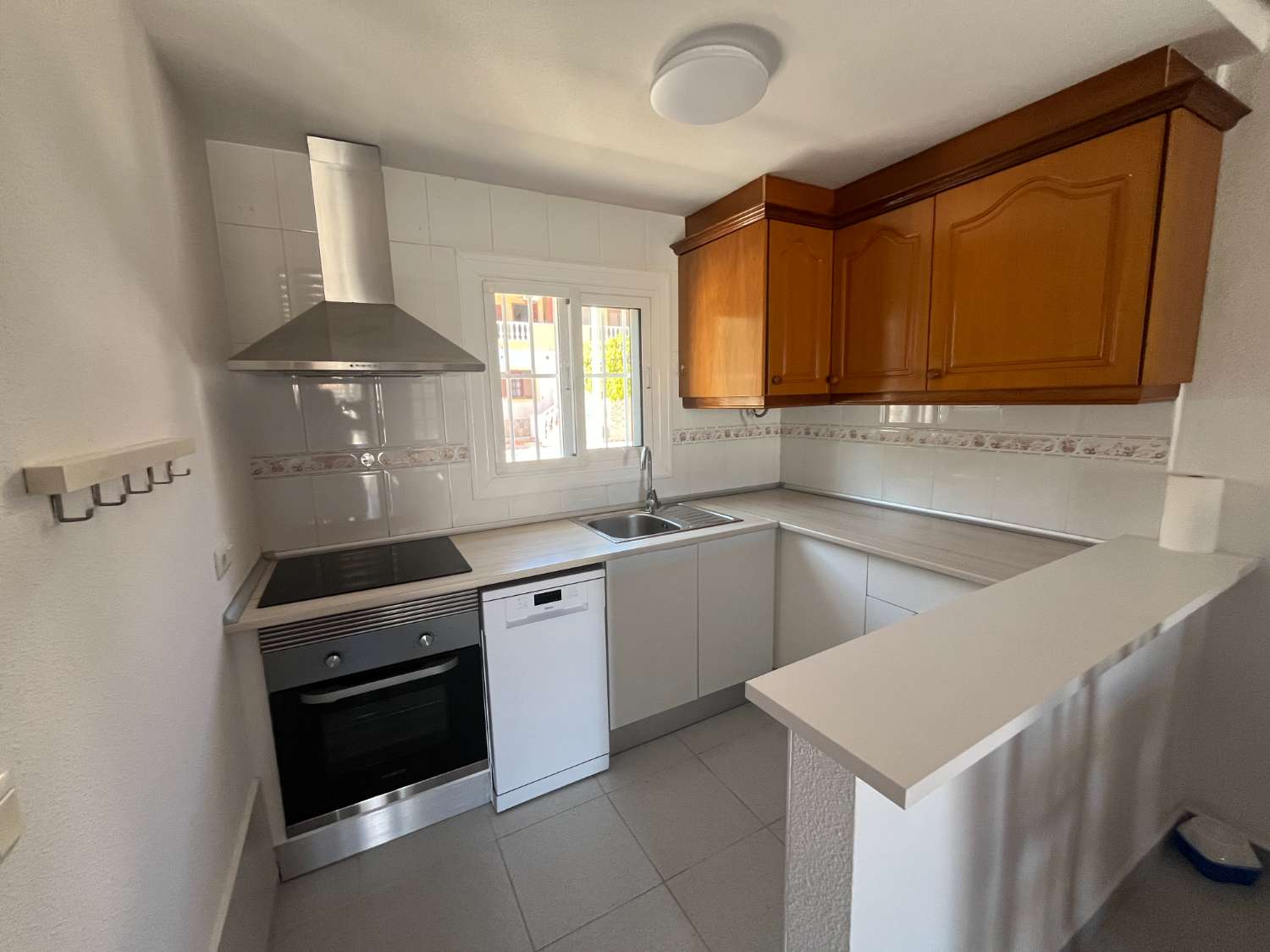 2 DORMITORIOS, JARDIN 50 M2 ORIENTACION SUR
