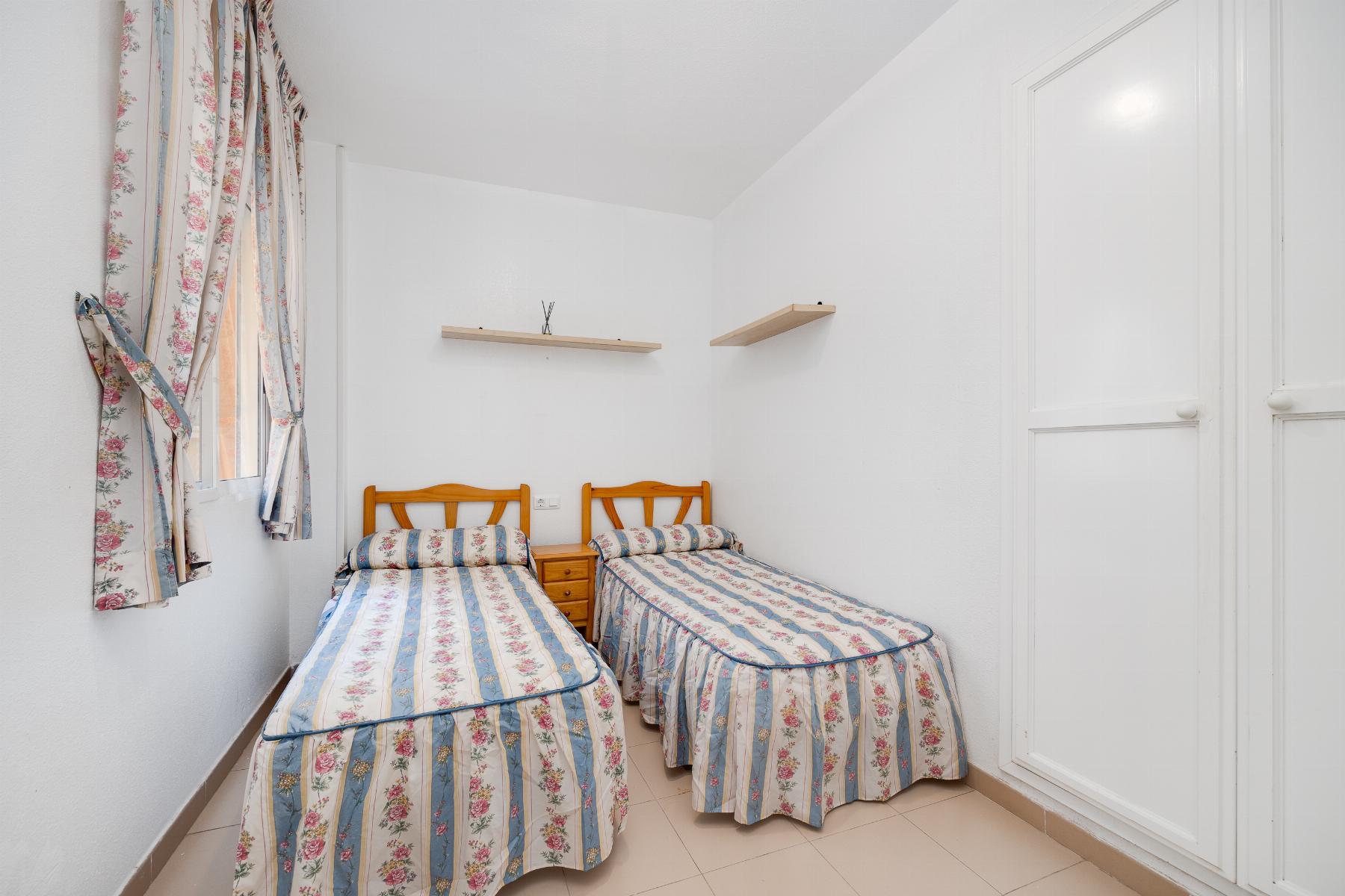 Бунгало на продаж в Torrevieja