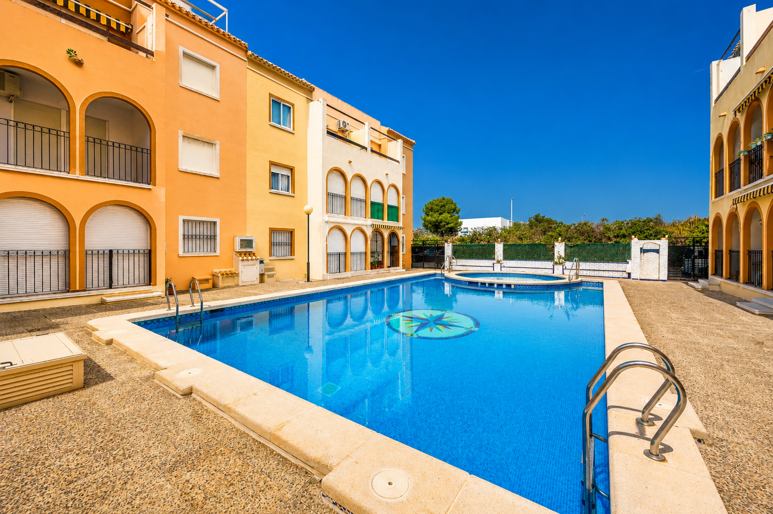 Бунгало на продаж в Torrevieja