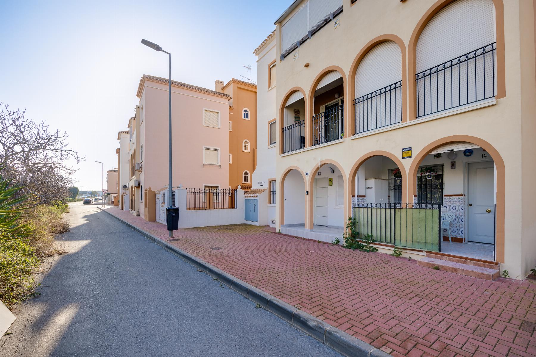 Бунгало на продаж в Torrevieja