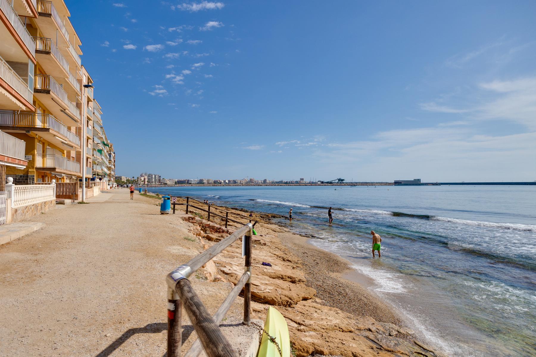 Бунгало на продаж в Torrevieja