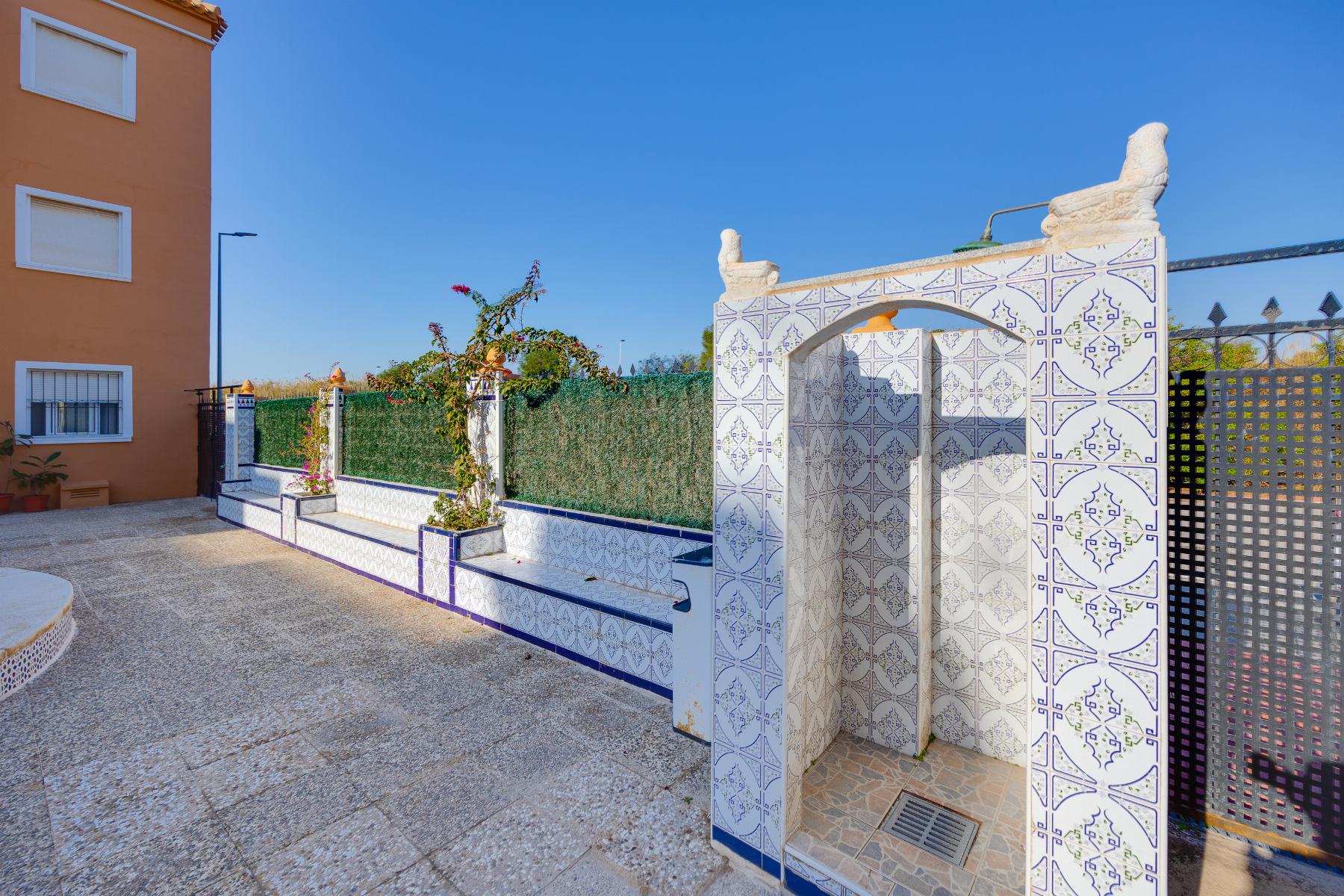 Бунгало на продаж в Torrevieja