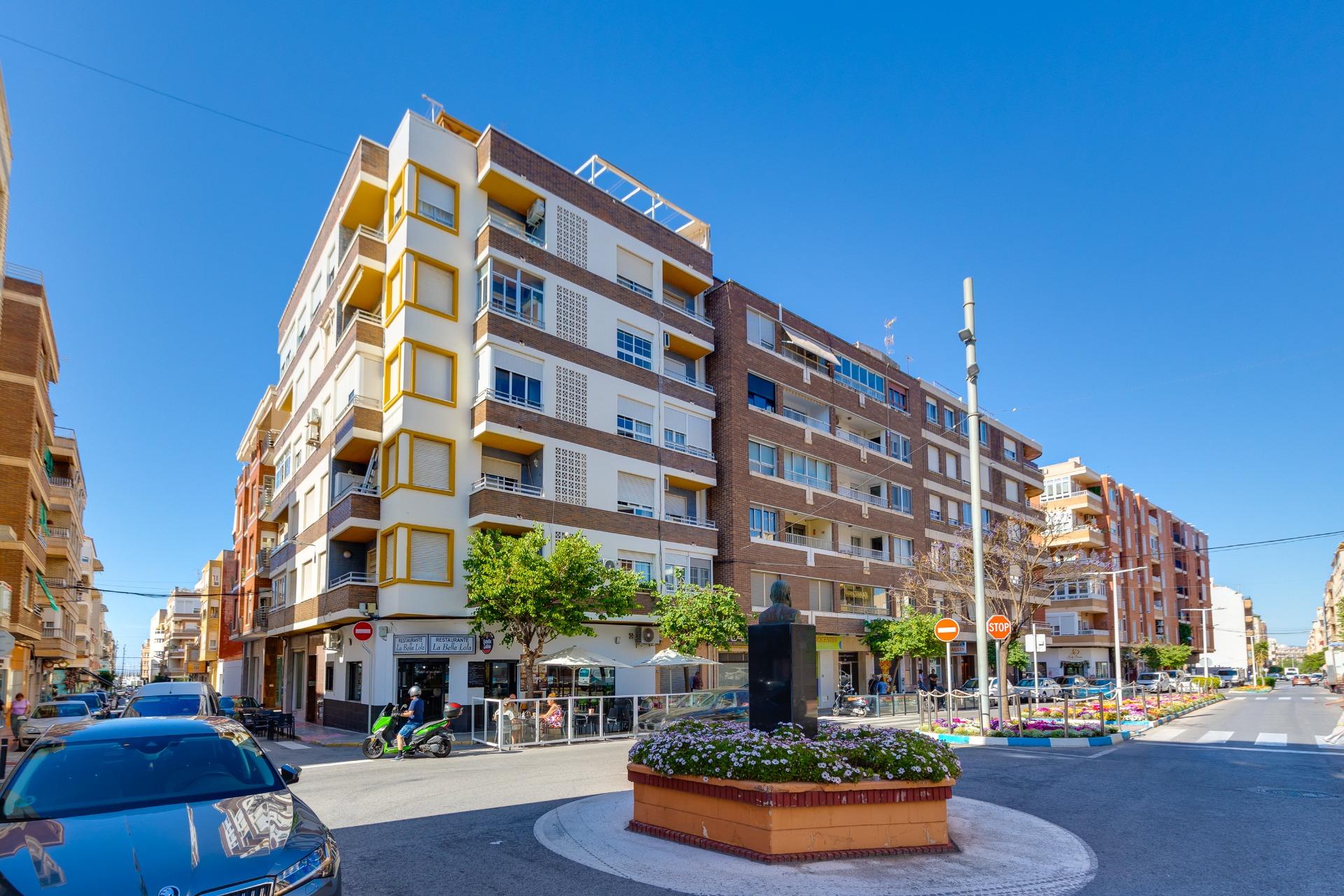Pieni huoneisto myynnissä Torrevieja