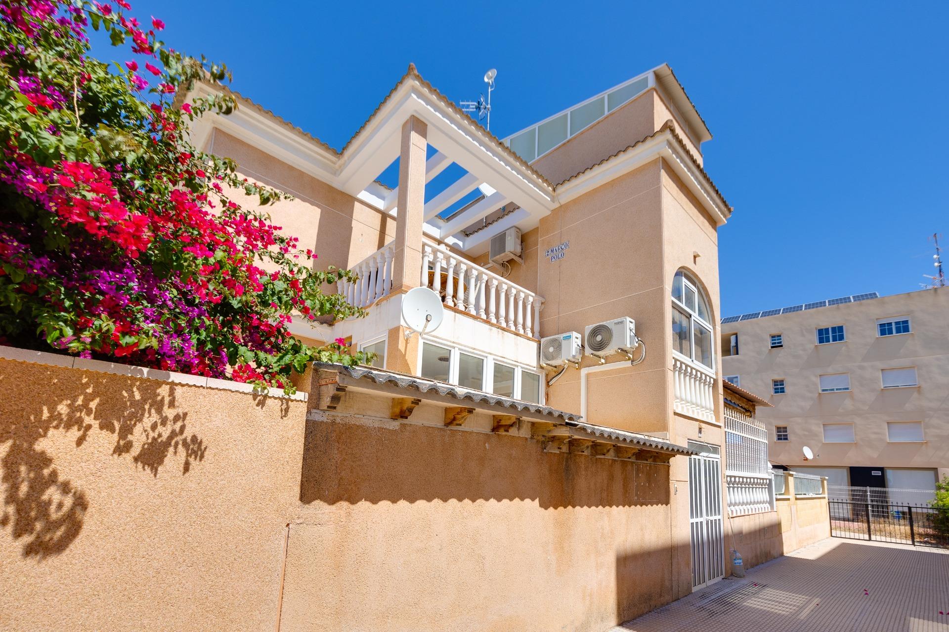 Kattohuoneisto myynnissä Orihuela Costa
