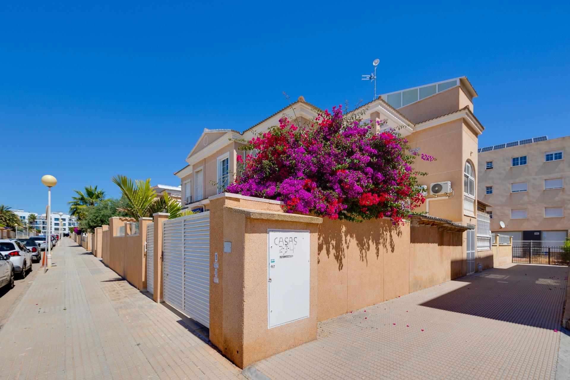 Kattohuoneisto myynnissä Orihuela Costa