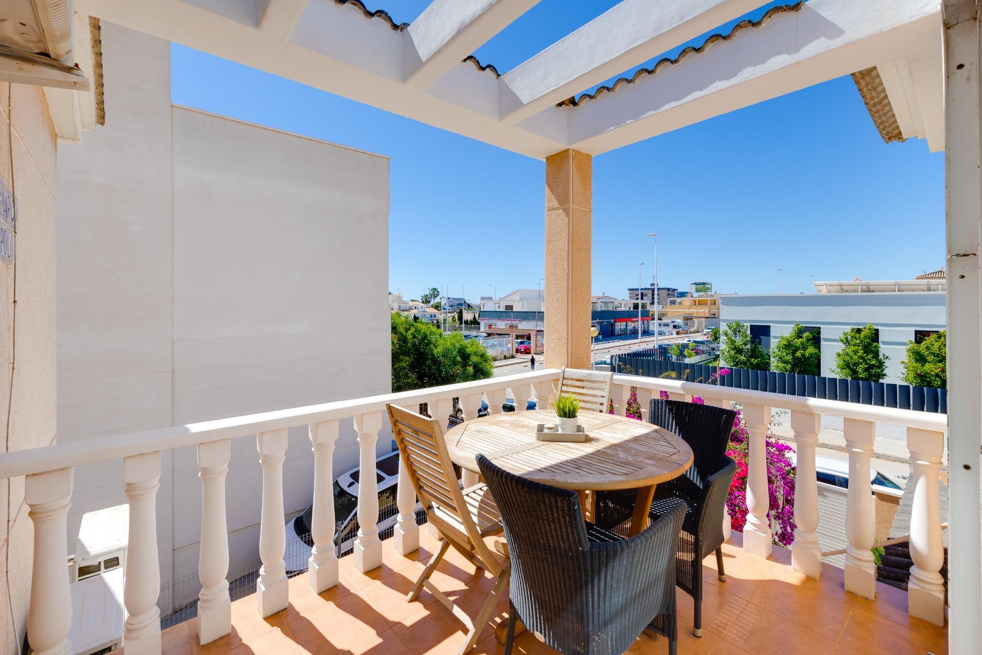 Kattohuoneisto myynnissä Orihuela Costa