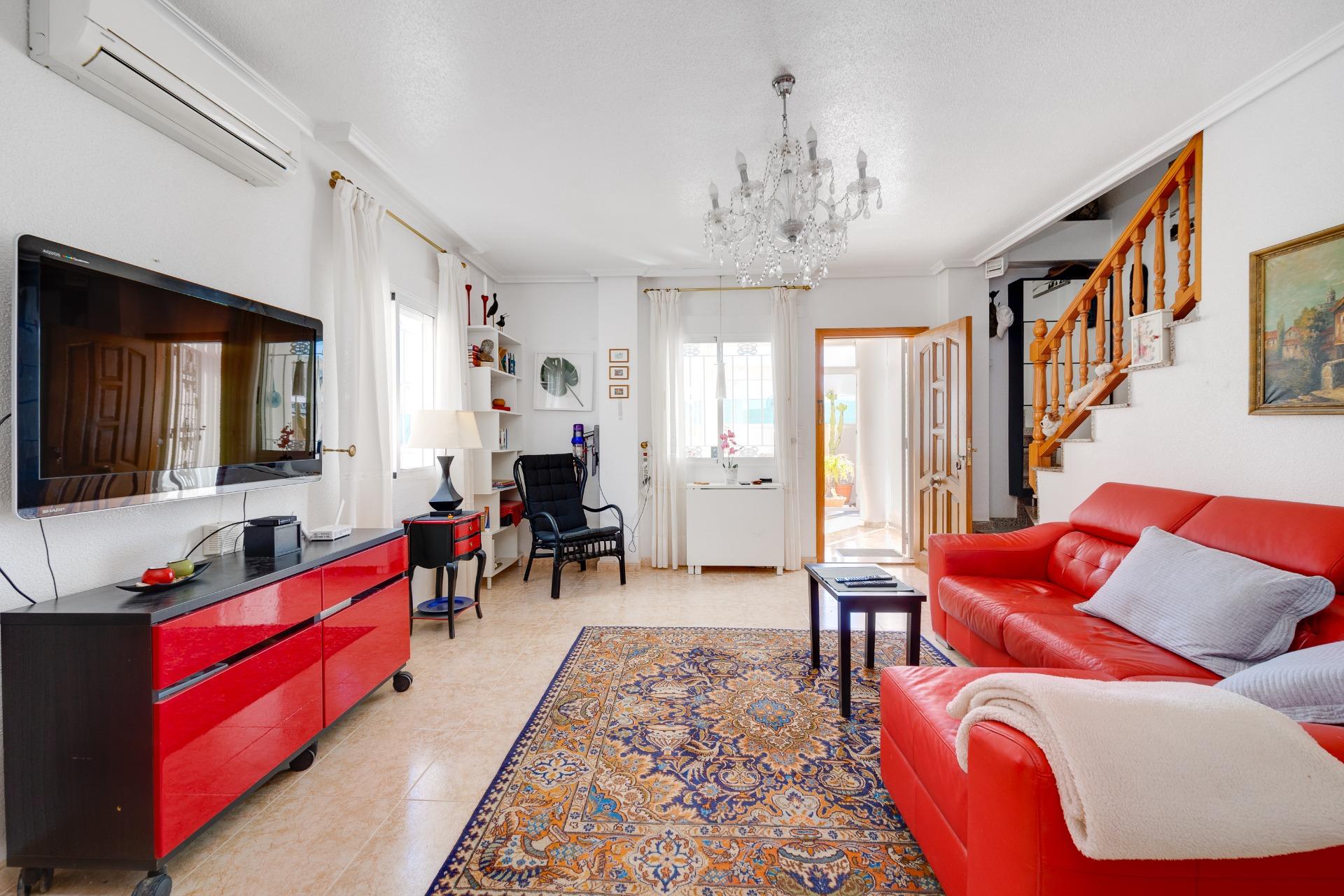 Villa myynnissä Orihuela Costa