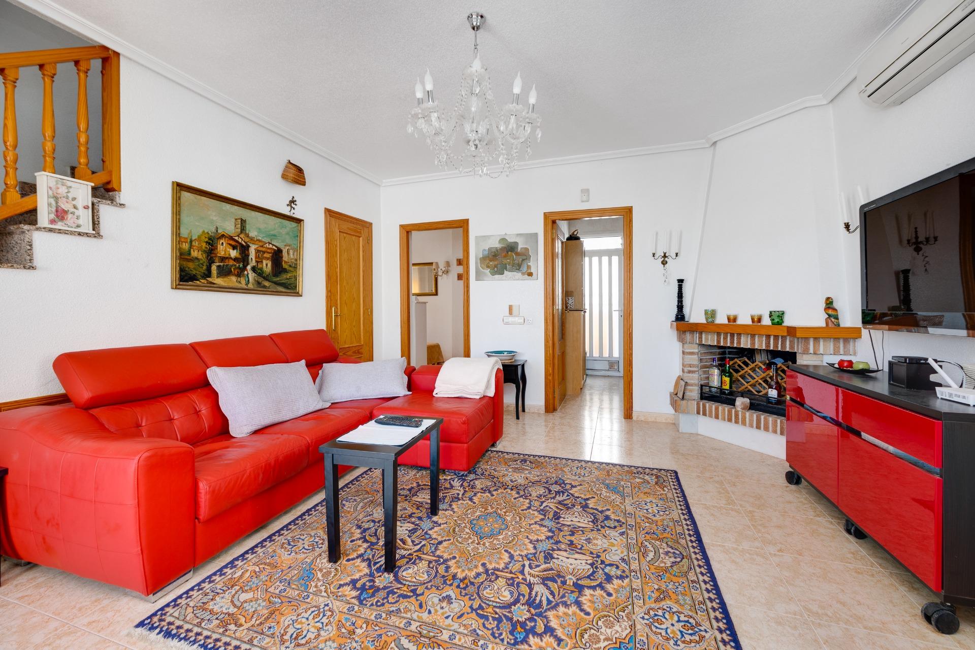 Villa myynnissä Orihuela Costa