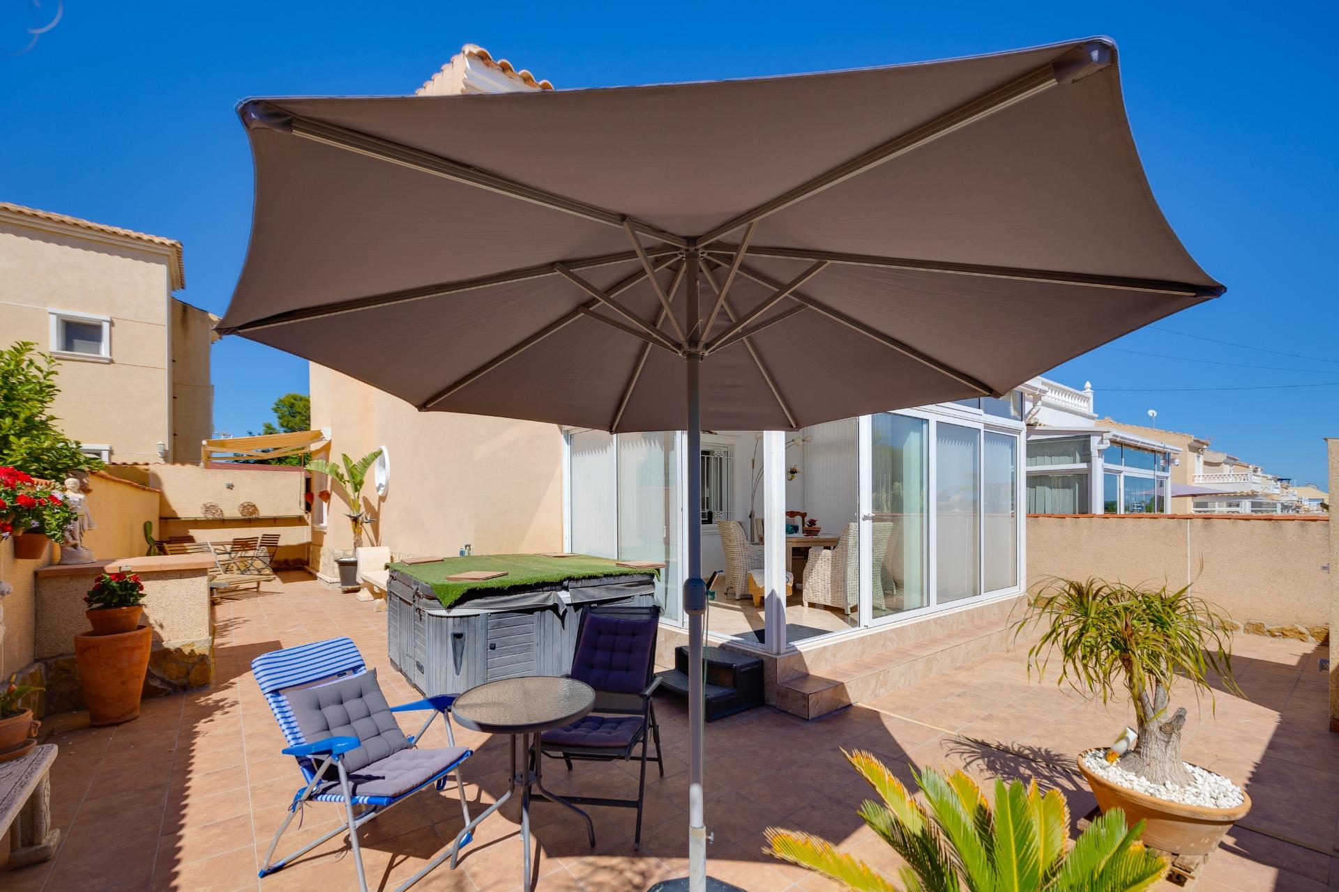 Villa myynnissä Orihuela Costa