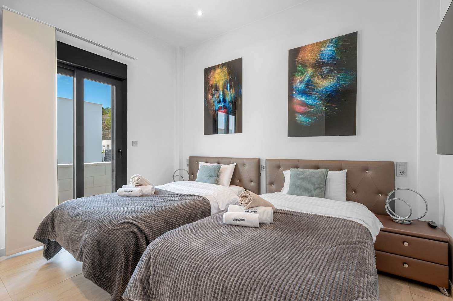 SE VENDE FANTÁSTICO CHALET INDEPENDIENTE EN VILLAMARTÍN