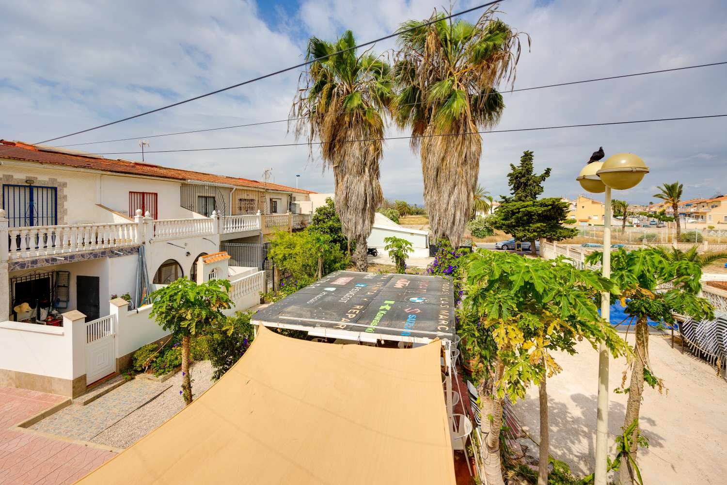BAR I DRIFT MED UAFHÆNGIGT HUS I TORRETA II – TORREVIEJA