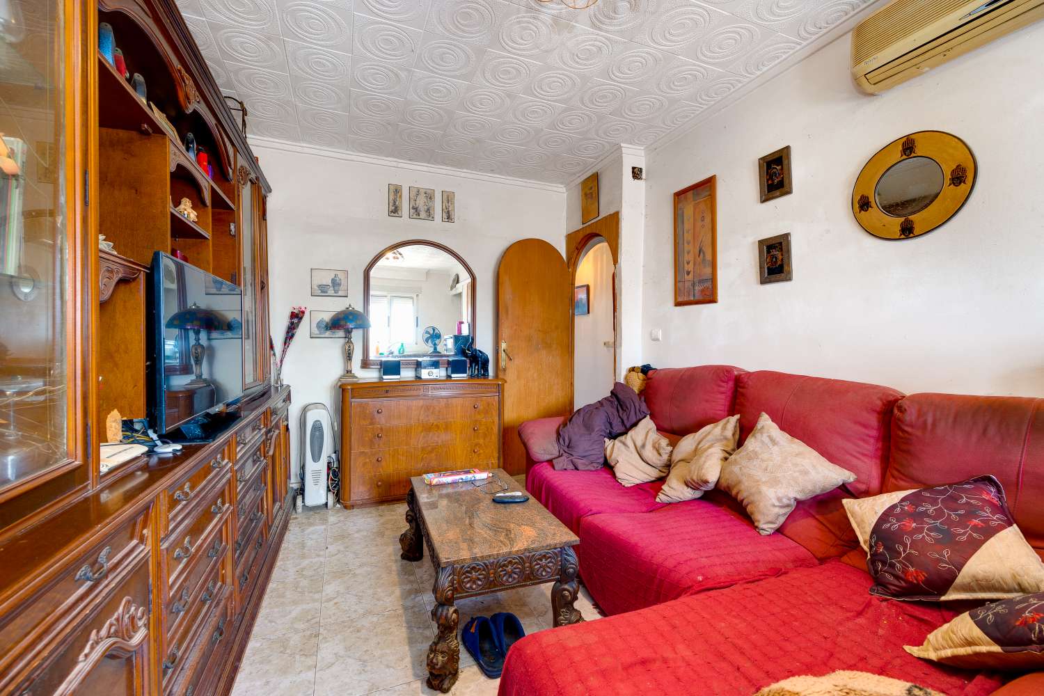 BAR I DRIFT MED UAFHÆNGIGT HUS I TORRETA II – TORREVIEJA