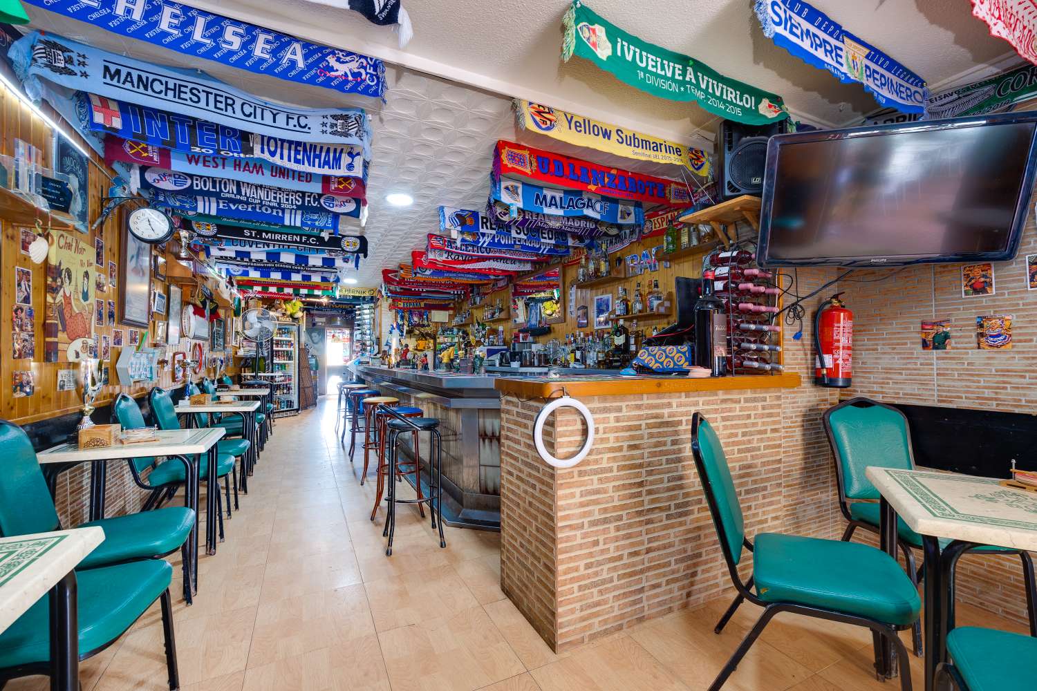 DŮM S KOMERČNÍMI PROSTORY V PROVOZU V TORRETA II – TORREVIEJA
