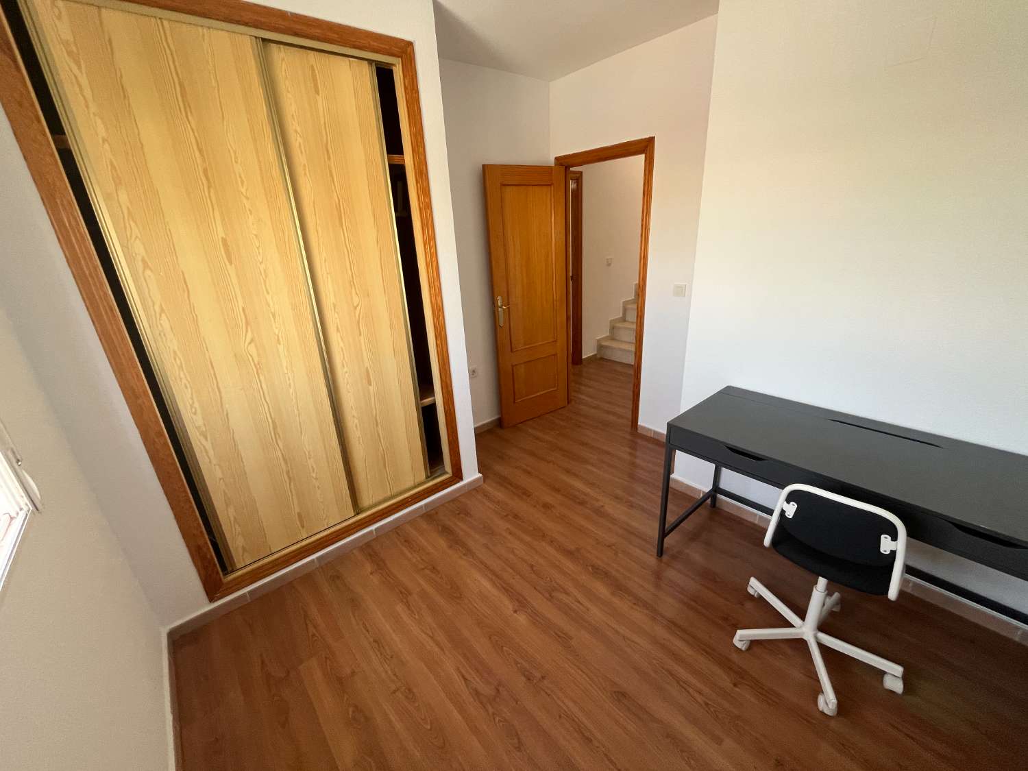 RENOVIERTES DUPLEX ZUM VERKAUF IN TORREVIEJA!! 2 SCHLAFZIMMER MIT POOL!!